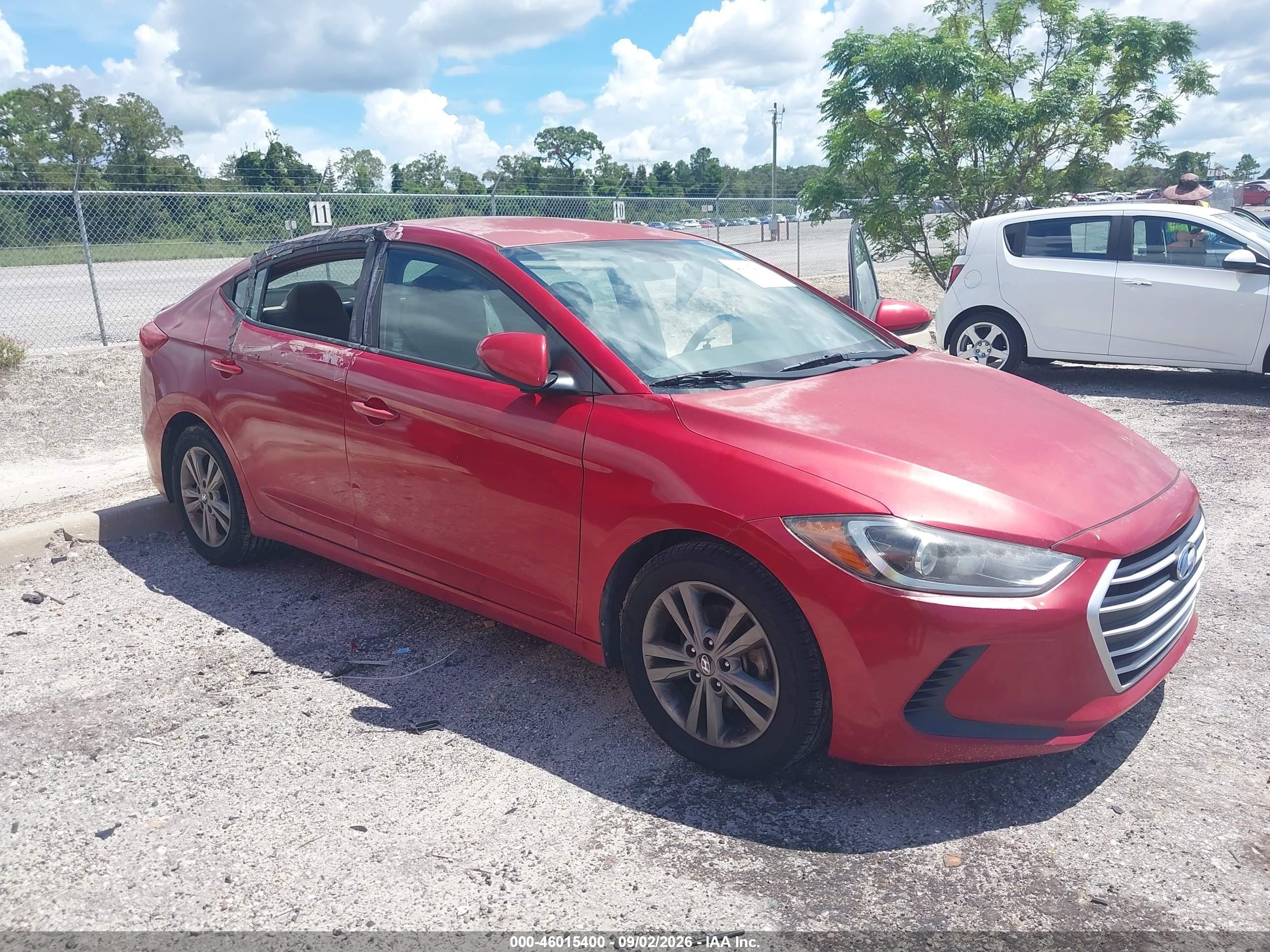 2017 Hyundai Elantra Se Red vin: 5NPD84LF5HH184500
