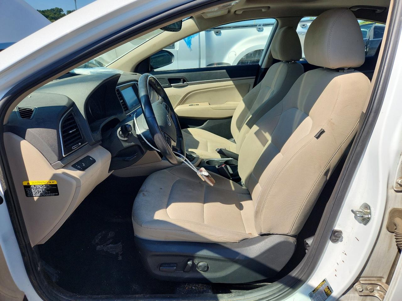 2017 Hyundai Elantra Value Edition Белый vin: 5NPD84LF5HH187431