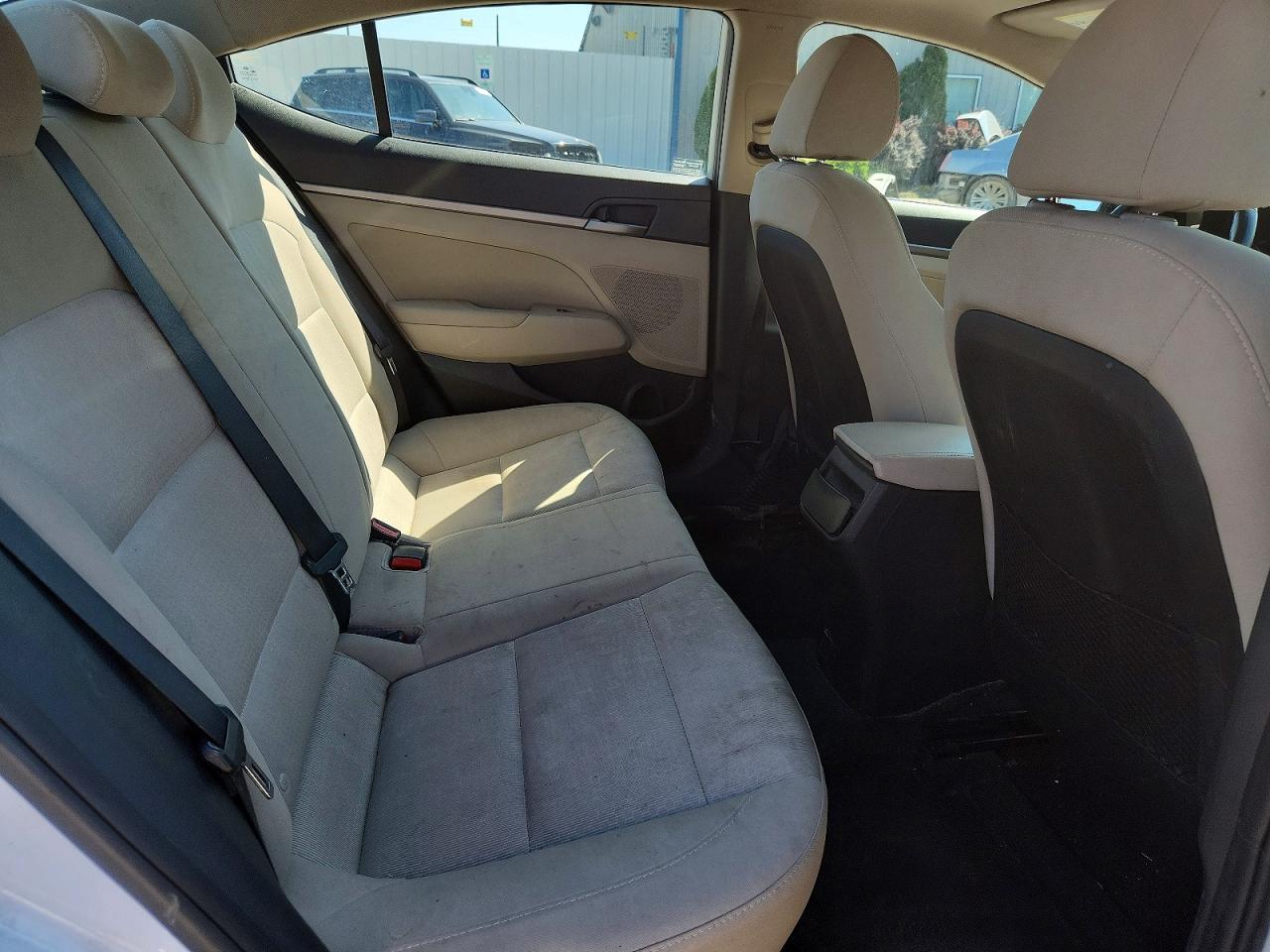 2017 Hyundai Elantra Value Edition Белый vin: 5NPD84LF5HH187431
