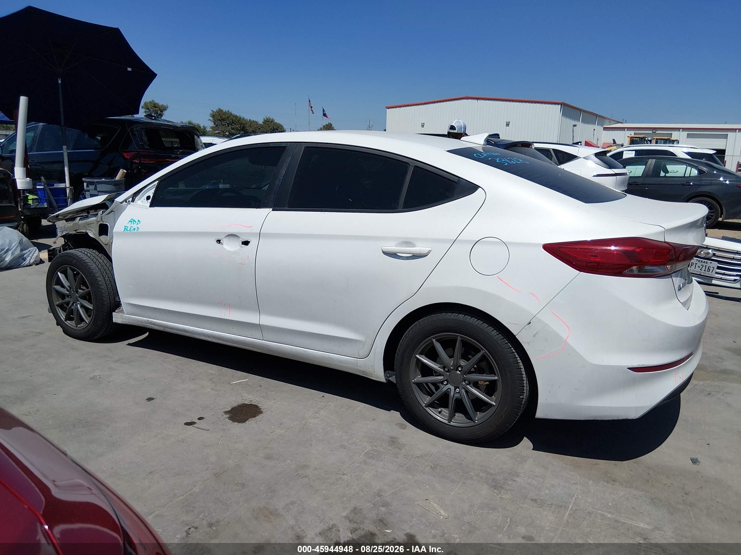 2018 Hyundai Elantra Value Edition White vin: 5NPD84LF5JH261551