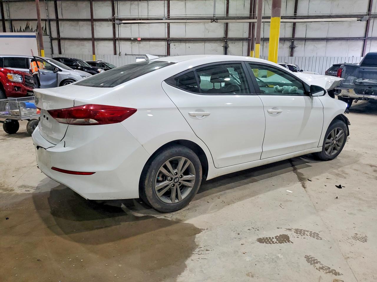 2018 Hyundai Elantra Sel White vin: 5NPD84LF5JH301790