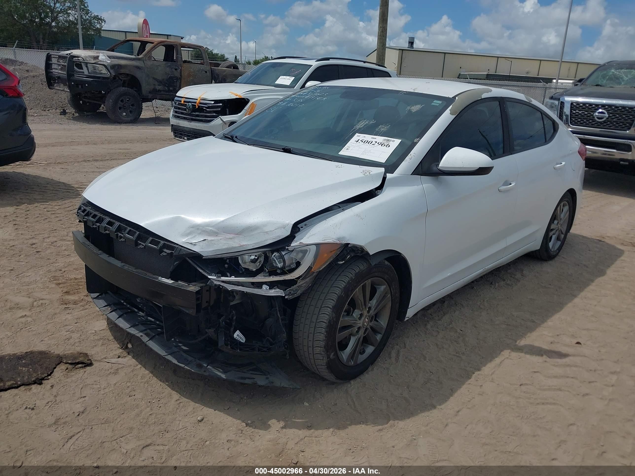 2018 Hyundai Elantra Sel White vin: 5NPD84LF5JH303023