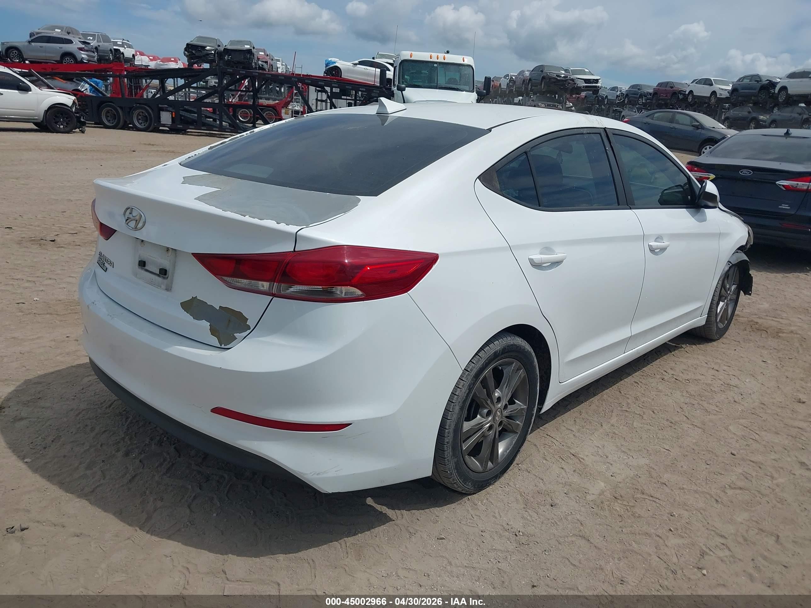 2018 Hyundai Elantra Sel White vin: 5NPD84LF5JH303023