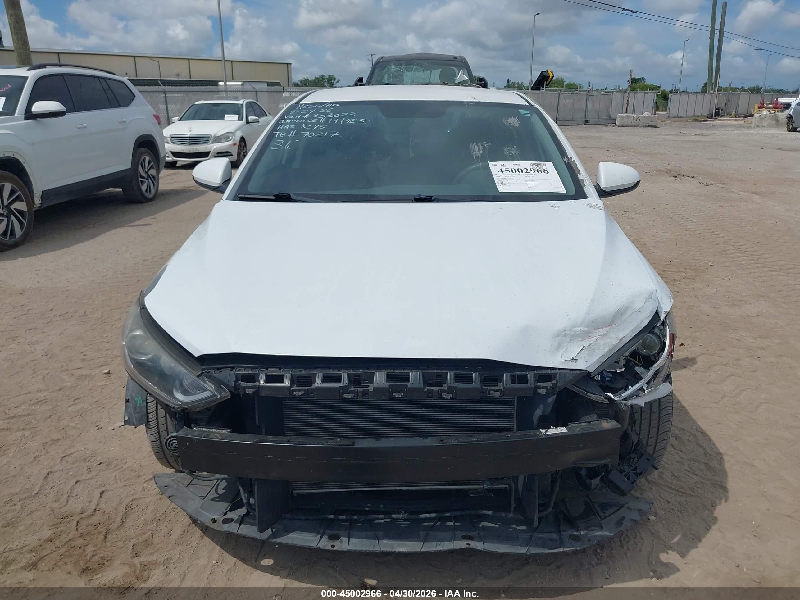 2018 Hyundai Elantra Sel White vin: 5NPD84LF5JH303023