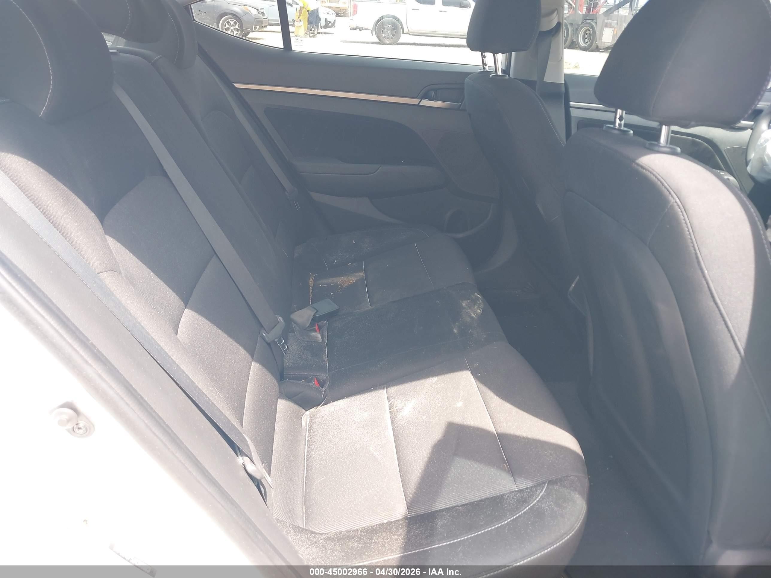 2018 Hyundai Elantra Sel White vin: 5NPD84LF5JH303023