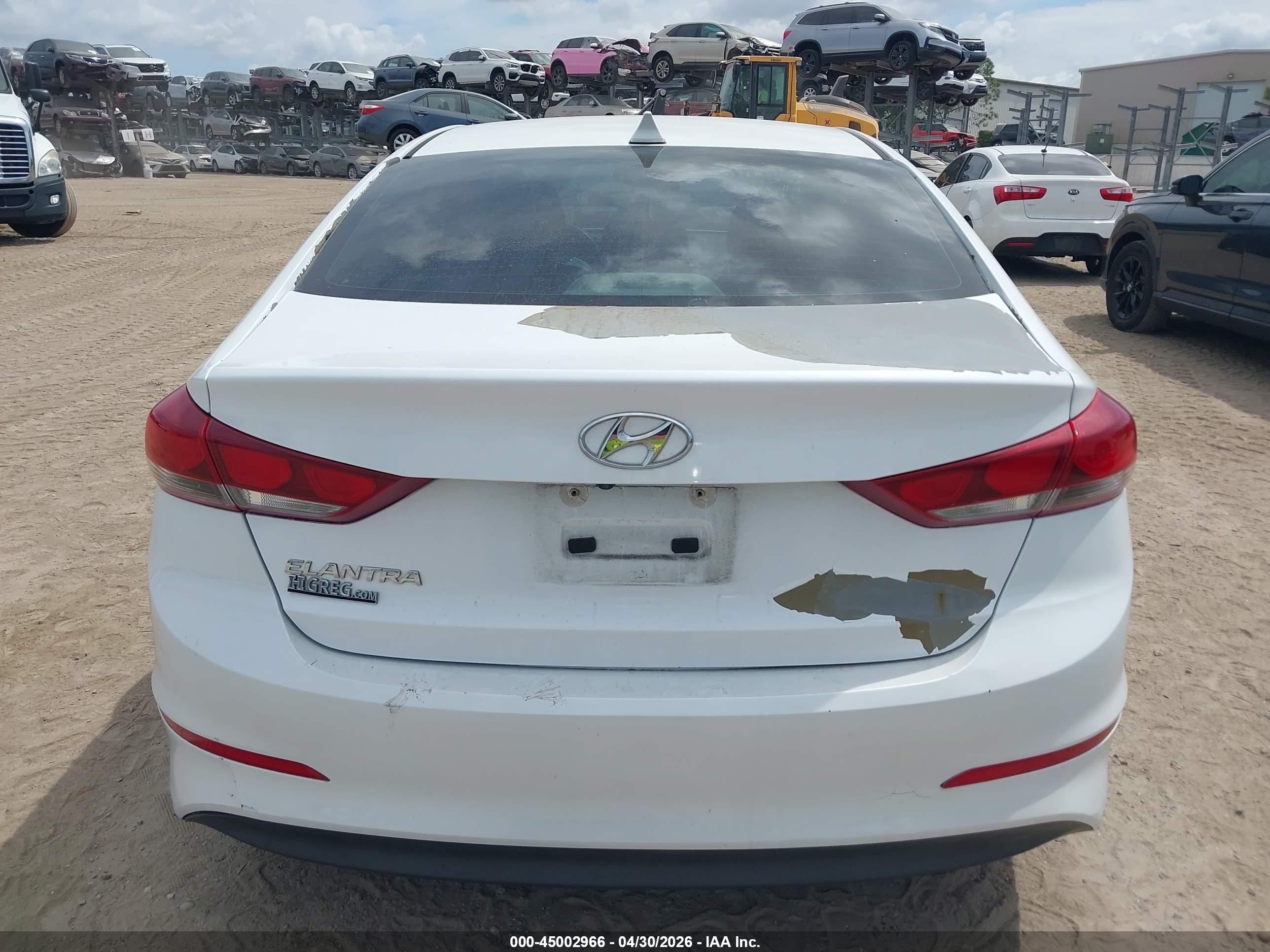 2018 Hyundai Elantra Sel White vin: 5NPD84LF5JH303023