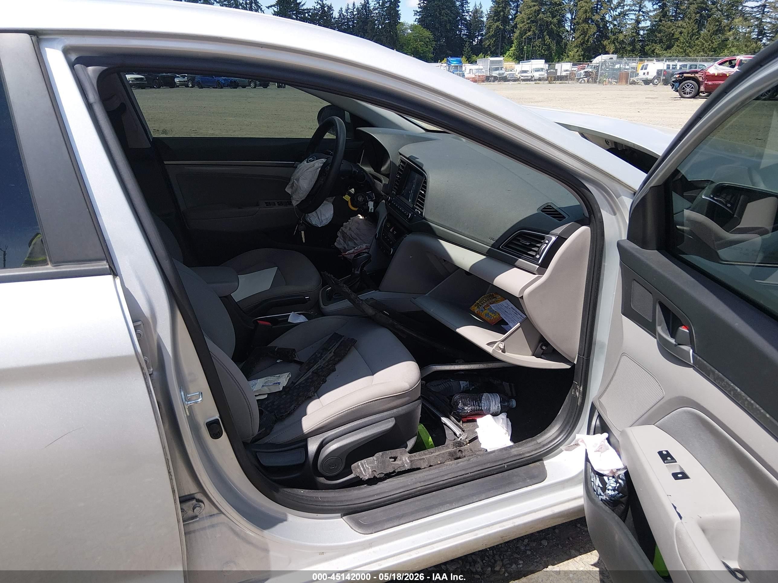2018 Hyundai Elantra Sel Silver vin: 5NPD84LF5JH317746