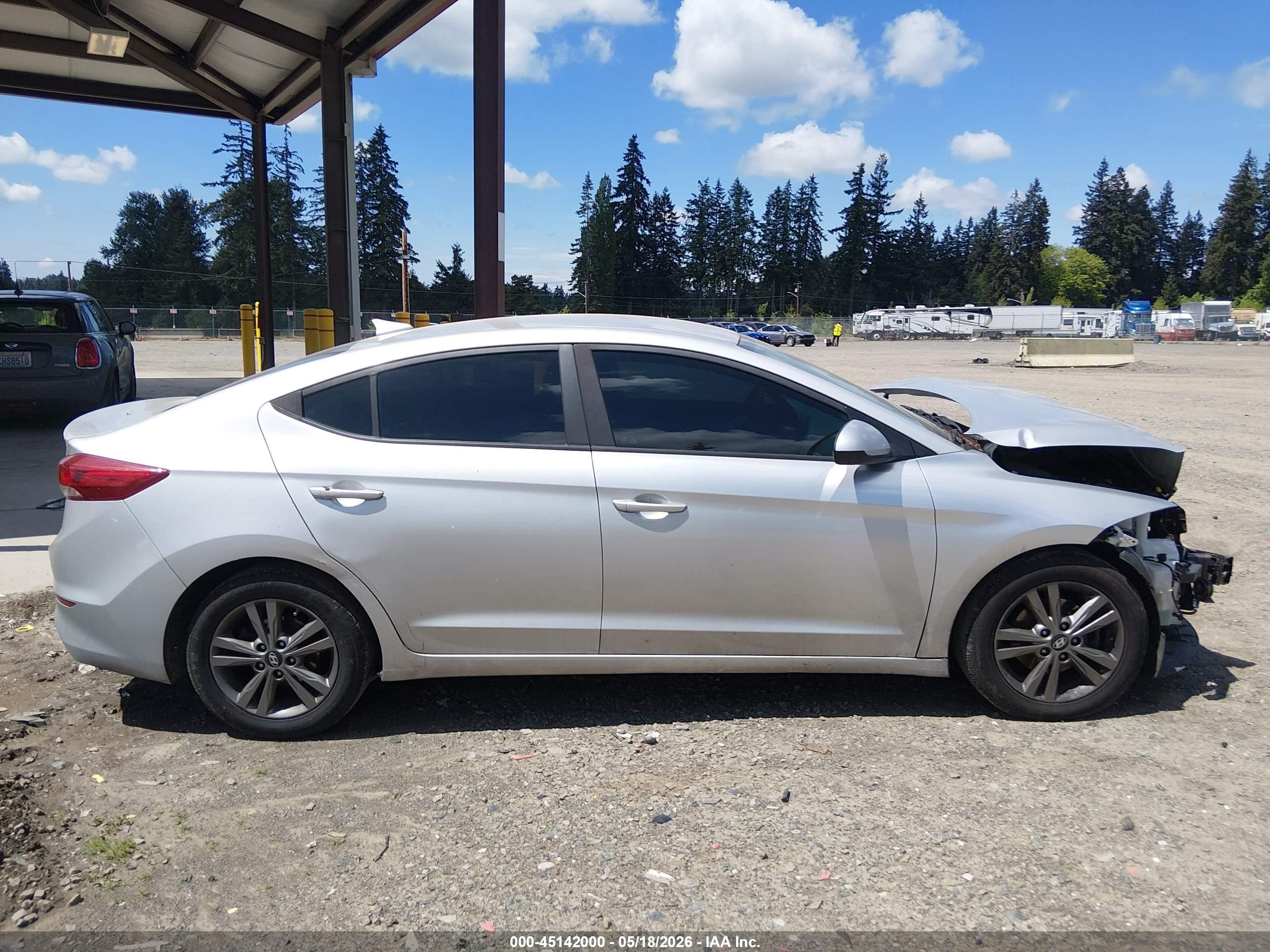2018 Hyundai Elantra Sel Silver vin: 5NPD84LF5JH317746