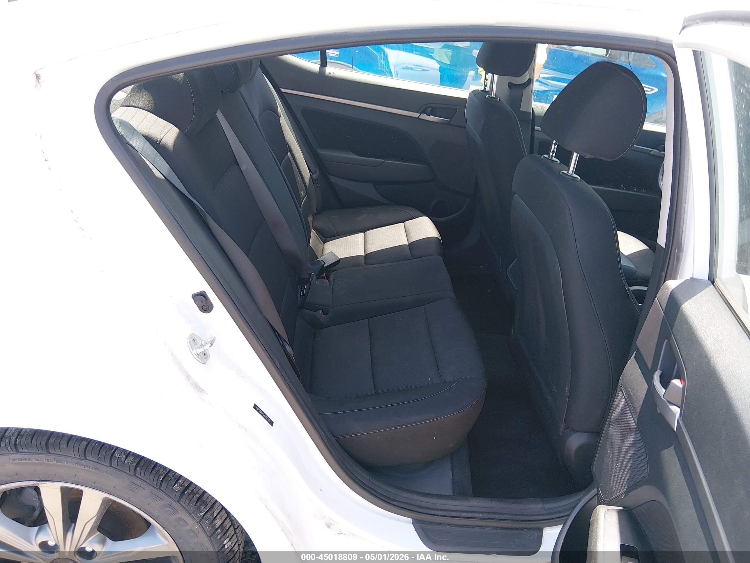 2018 Hyundai Elantra Sel White vin: 5NPD84LF5JH327189