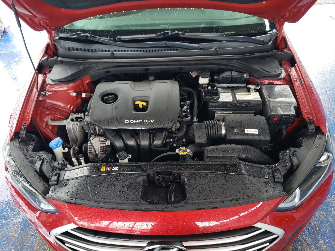 2018 Hyundai Elantra Sel Red vin: 5NPD84LF5JH372729