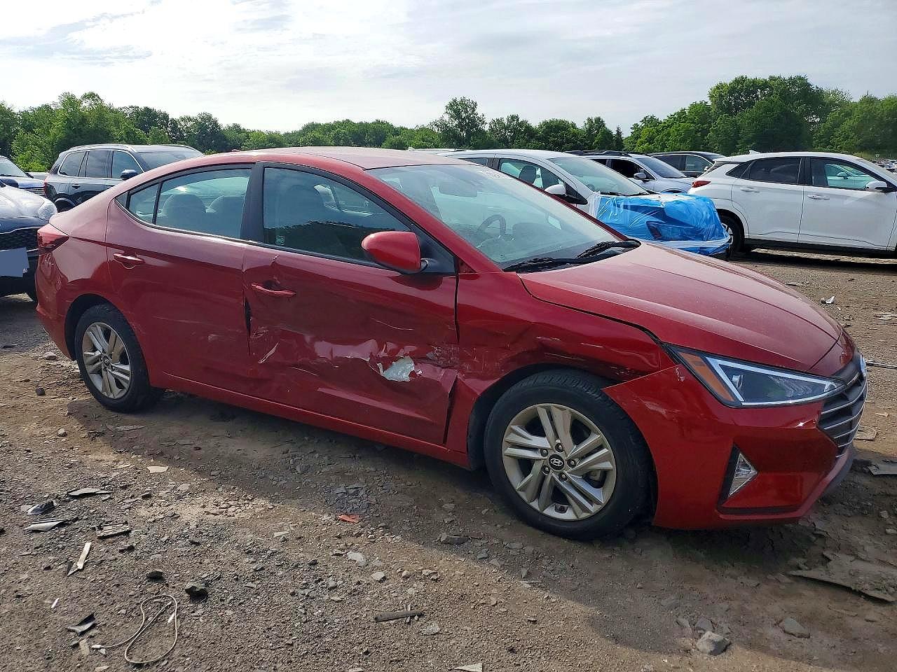 2020 Hyundai Elantra Sel Red vin: 5NPD84LF5LH502463
