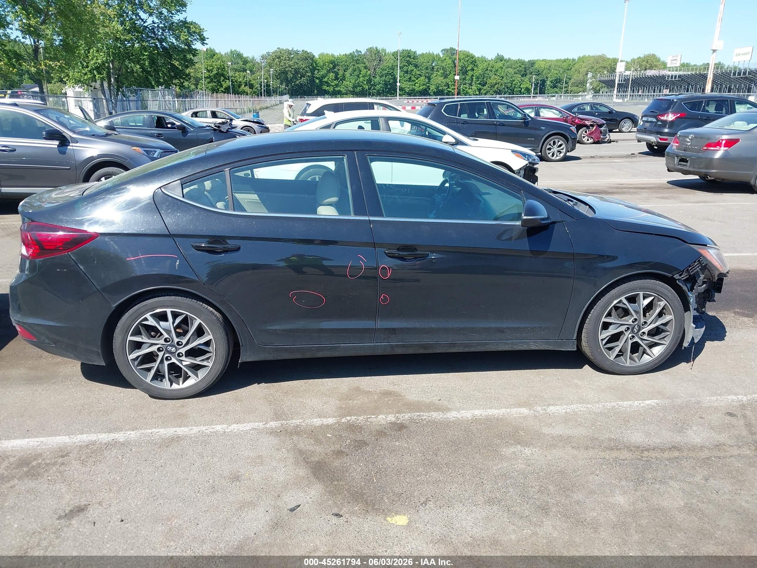 2020 Hyundai Elantra Limited Black vin: 5NPD84LF5LH523507