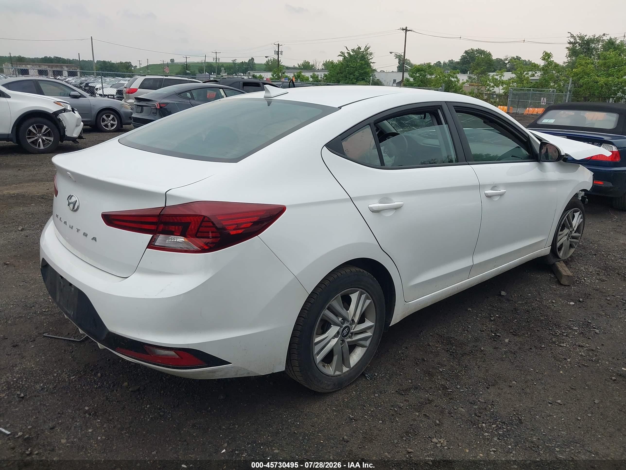 2020 Hyundai Elantra Sel White vin: 5NPD84LF5LH582637