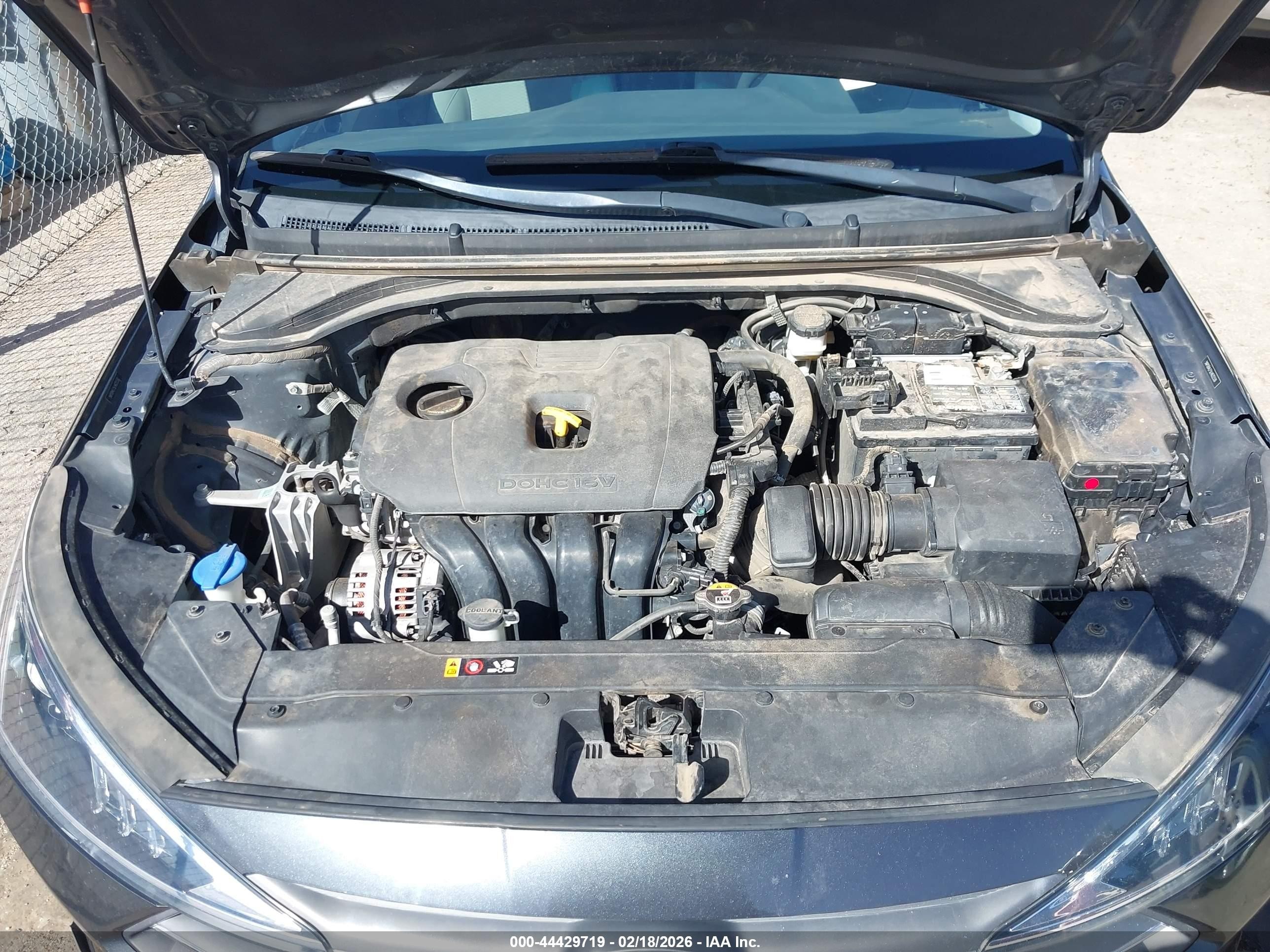 2020 Hyundai Elantra Sel Gray vin: 5NPD84LF5LH622330