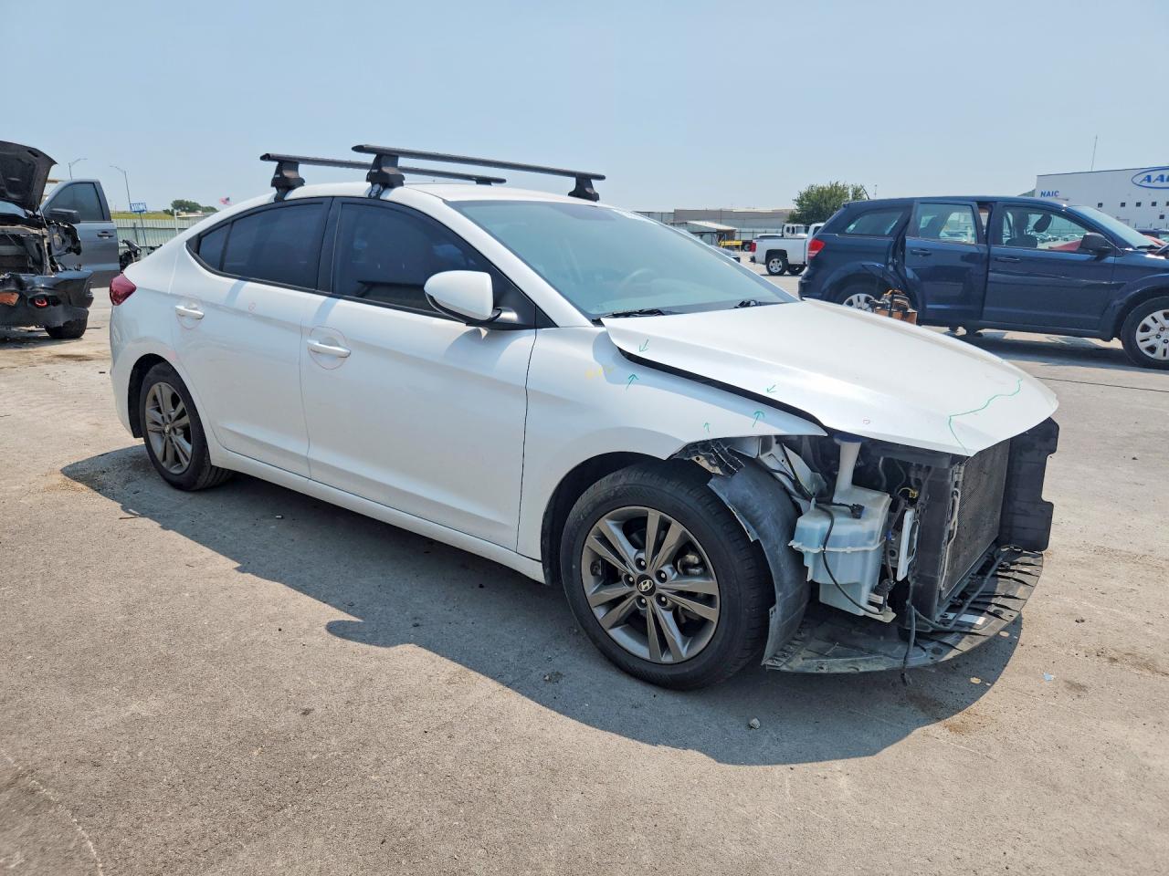 2017 Hyundai Elantra Se White vin: 5NPD84LF6HH000391
