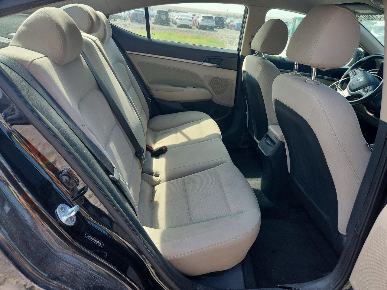 2017 Hyundai Elantra Se Black vin: 5NPD84LF6HH009446