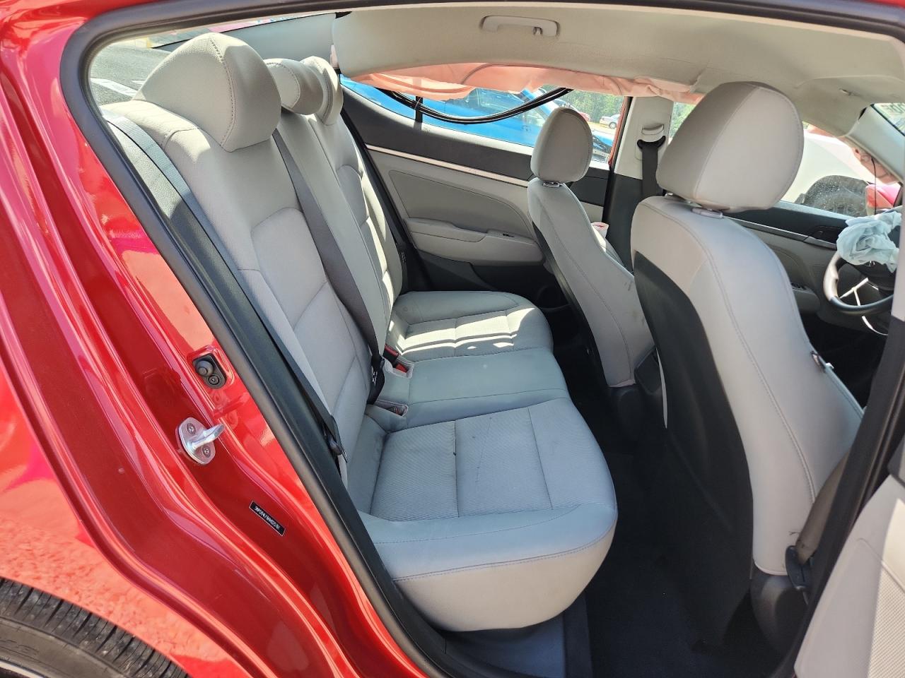 2017 Hyundai Elantra Se Красный vin: 5NPD84LF6HH025761
