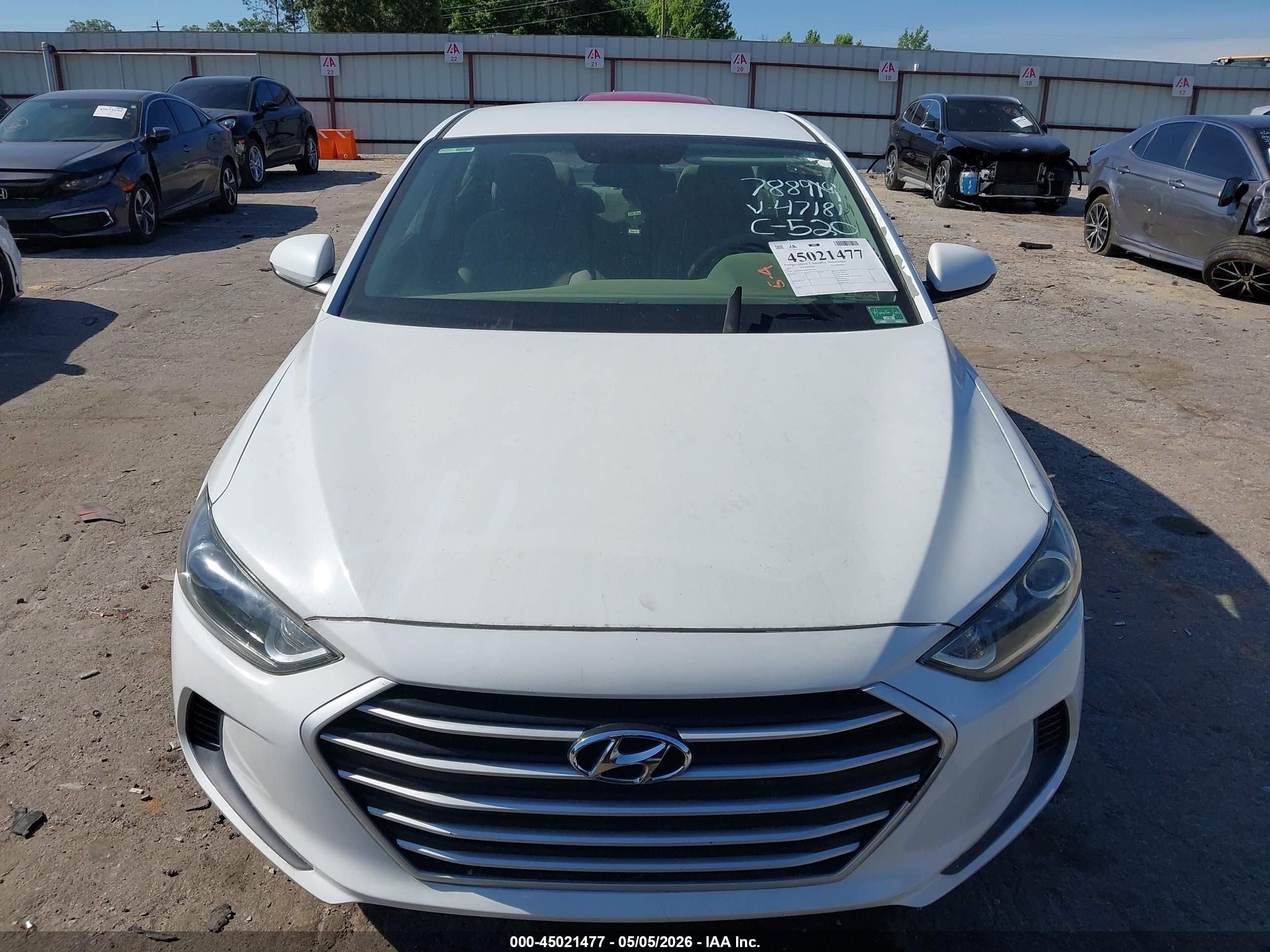 2017 Hyundai Elantra Se White vin: 5NPD84LF6HH147181