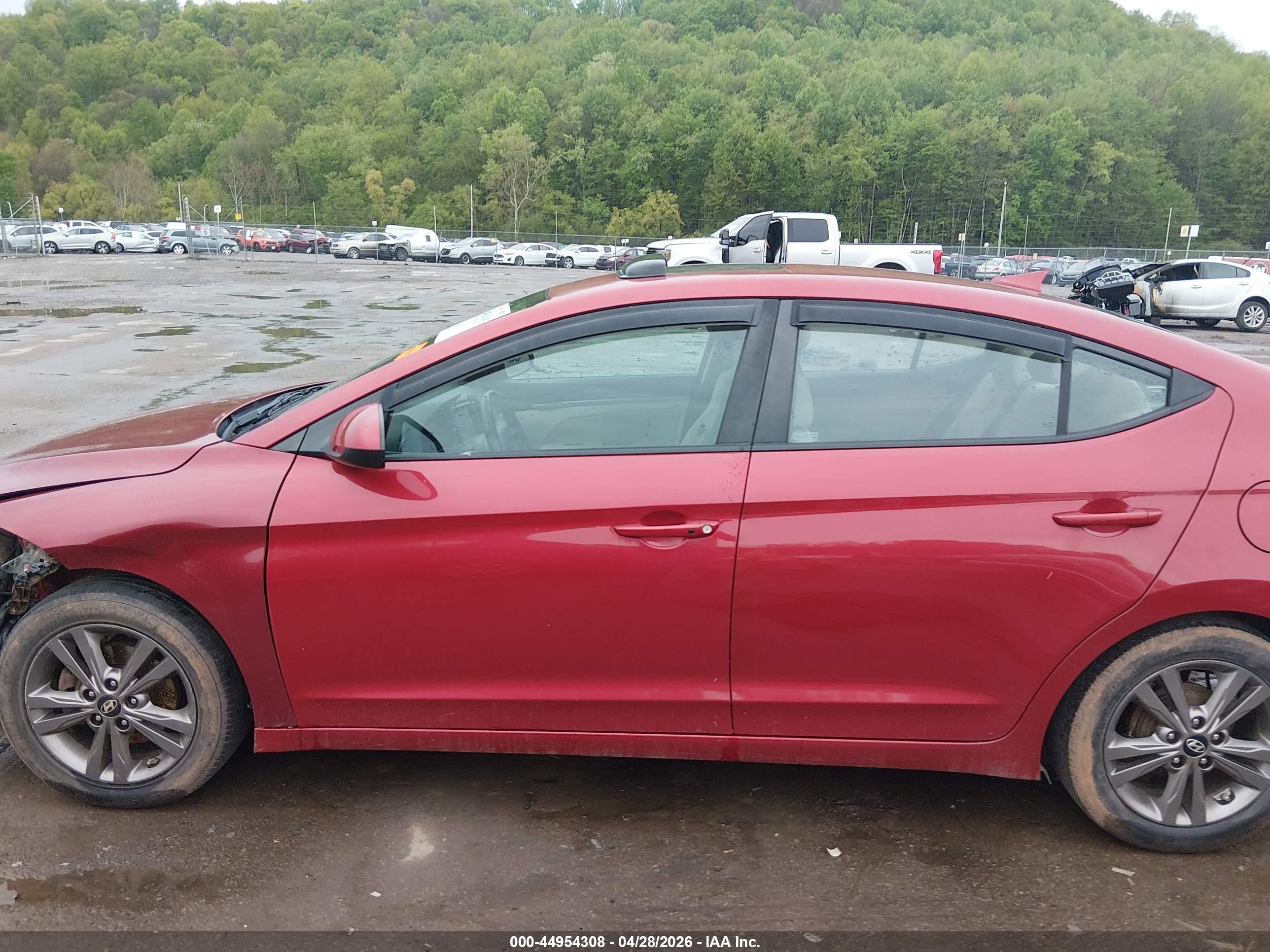 2017 Hyundai Elantra Value Edition Темно-бордовый vin: 5NPD84LF6HH162702