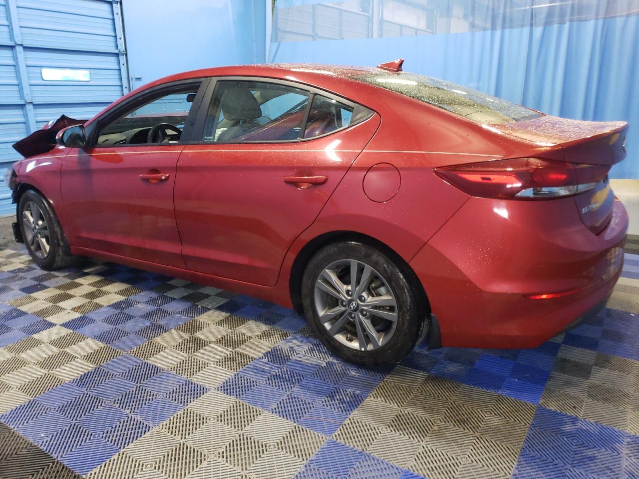 2018 Hyundai Elantra Sel Red vin: 5NPD84LF6JH235721