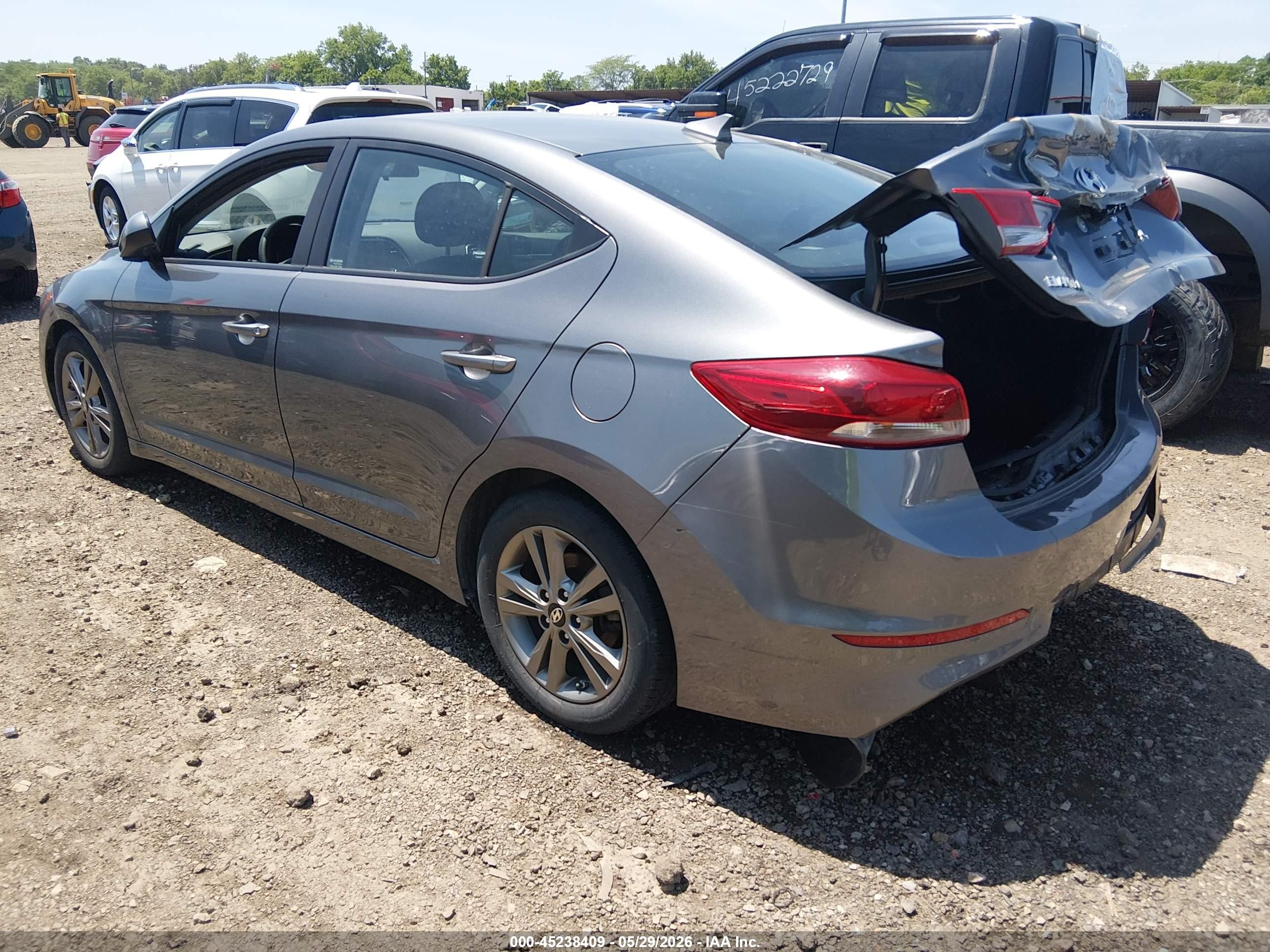 2018 Hyundai Elantra Sel Gray vin: 5NPD84LF6JH286409