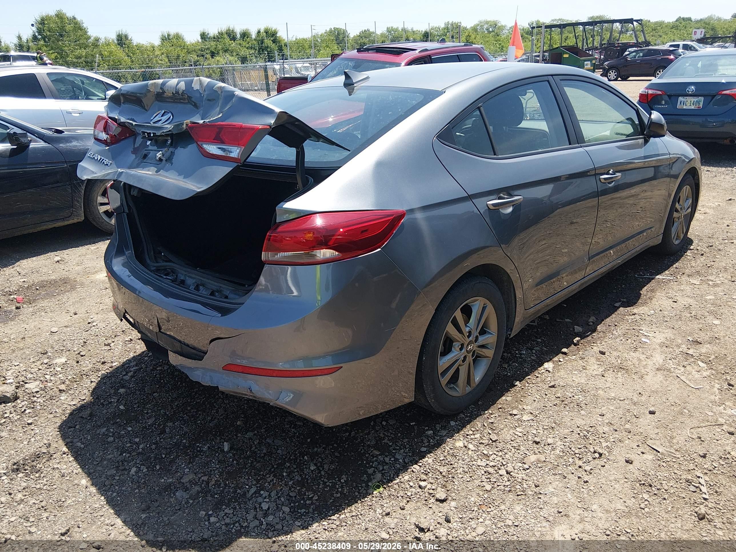 2018 Hyundai Elantra Sel Gray vin: 5NPD84LF6JH286409