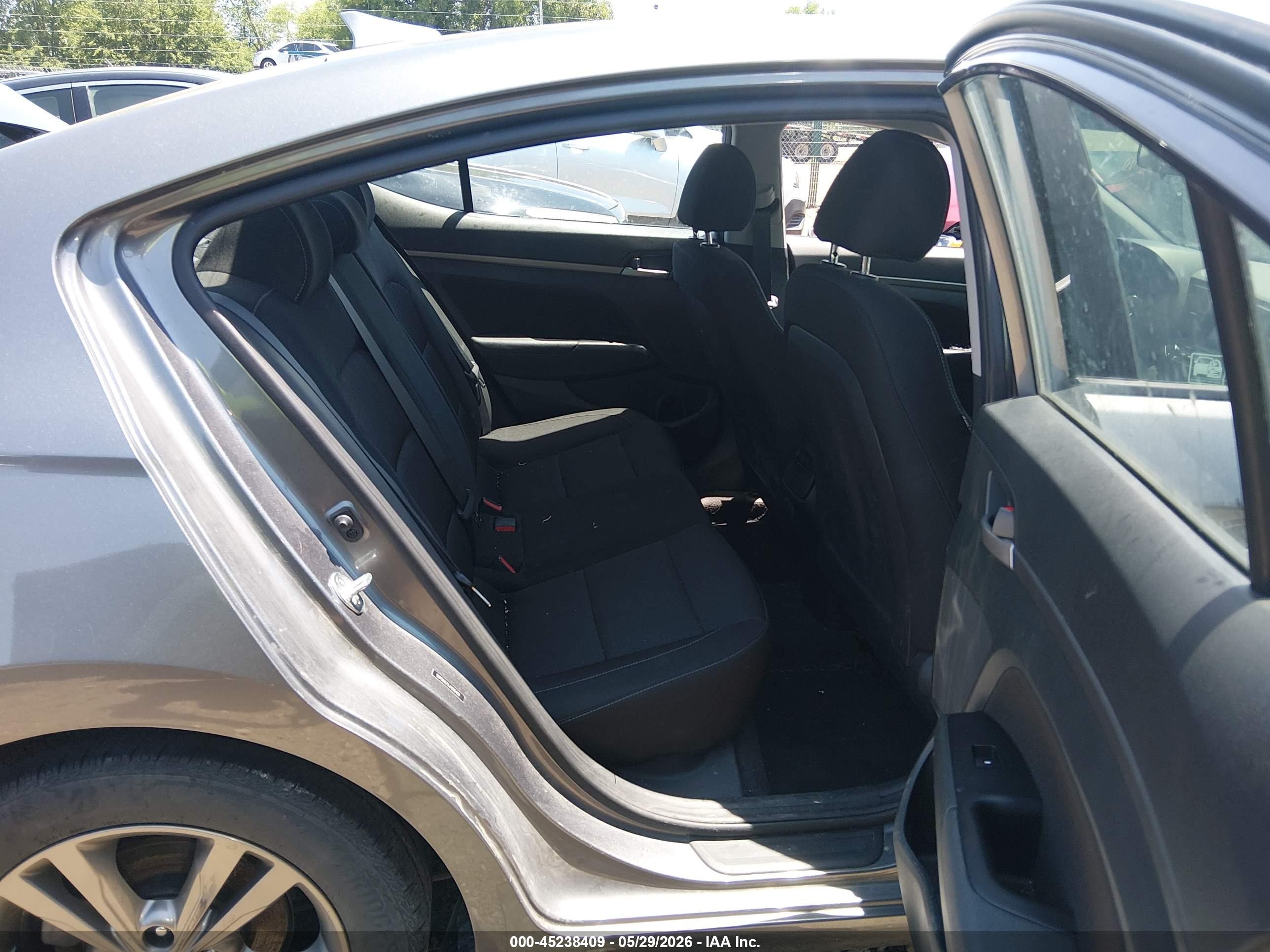 2018 Hyundai Elantra Sel Gray vin: 5NPD84LF6JH286409