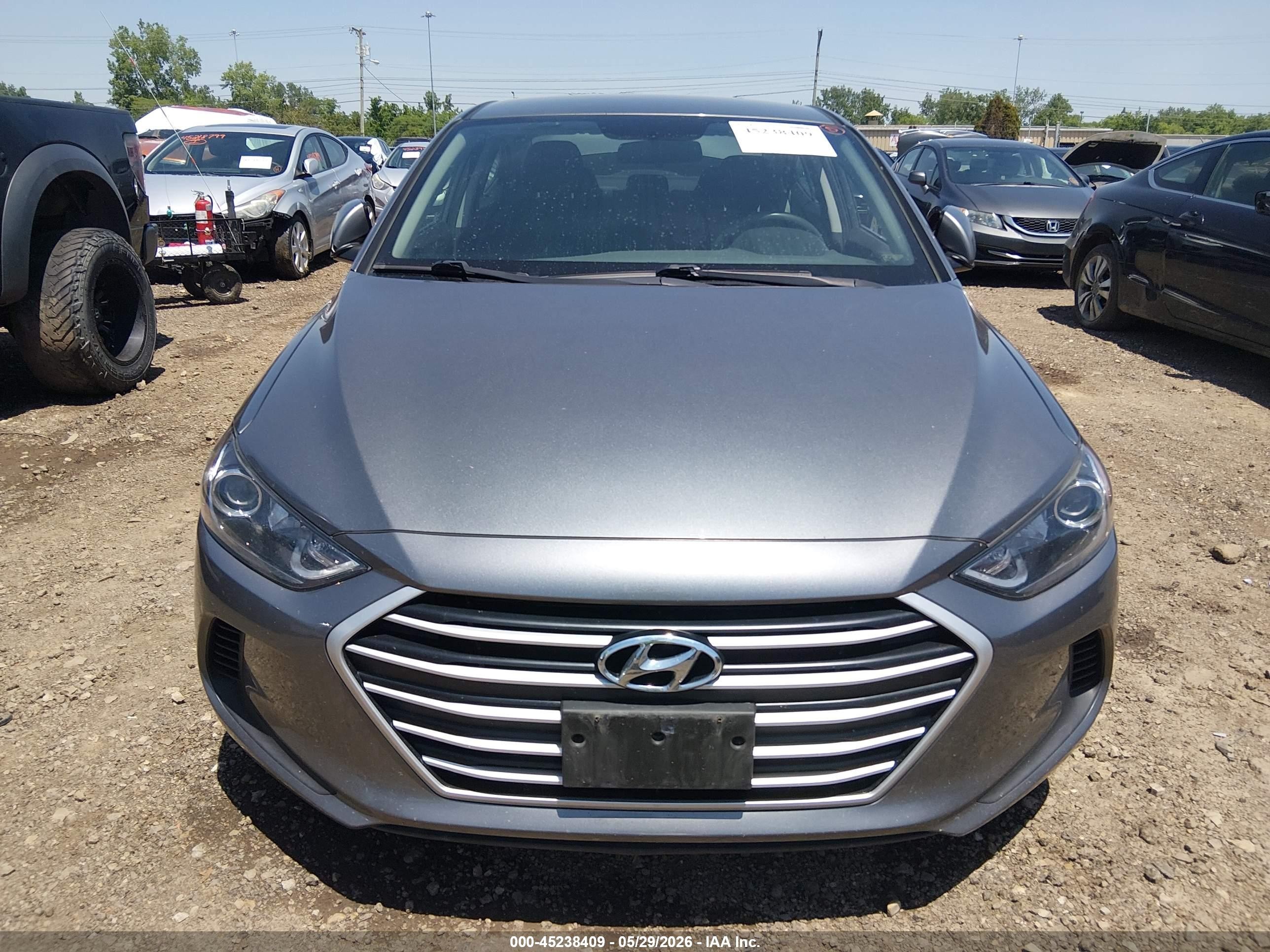 2018 Hyundai Elantra Sel Gray vin: 5NPD84LF6JH286409