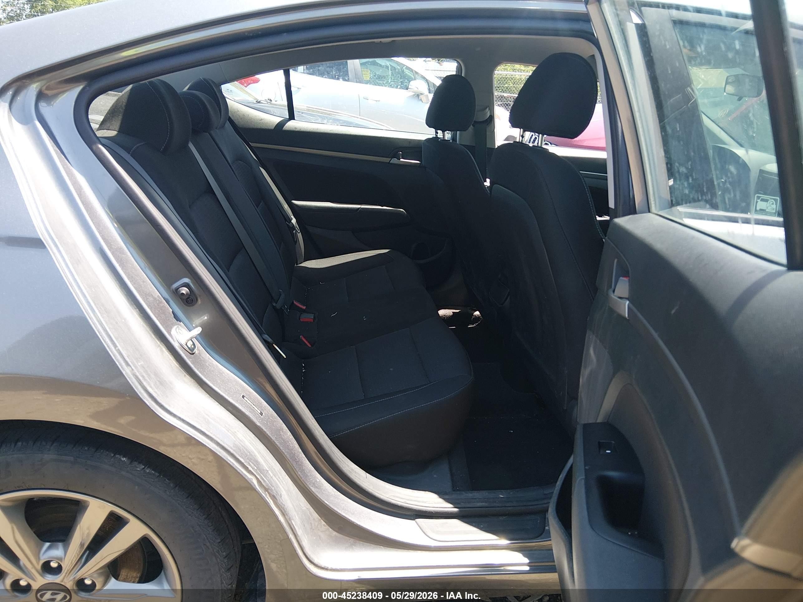 2018 Hyundai Elantra Sel Gray vin: 5NPD84LF6JH286409
