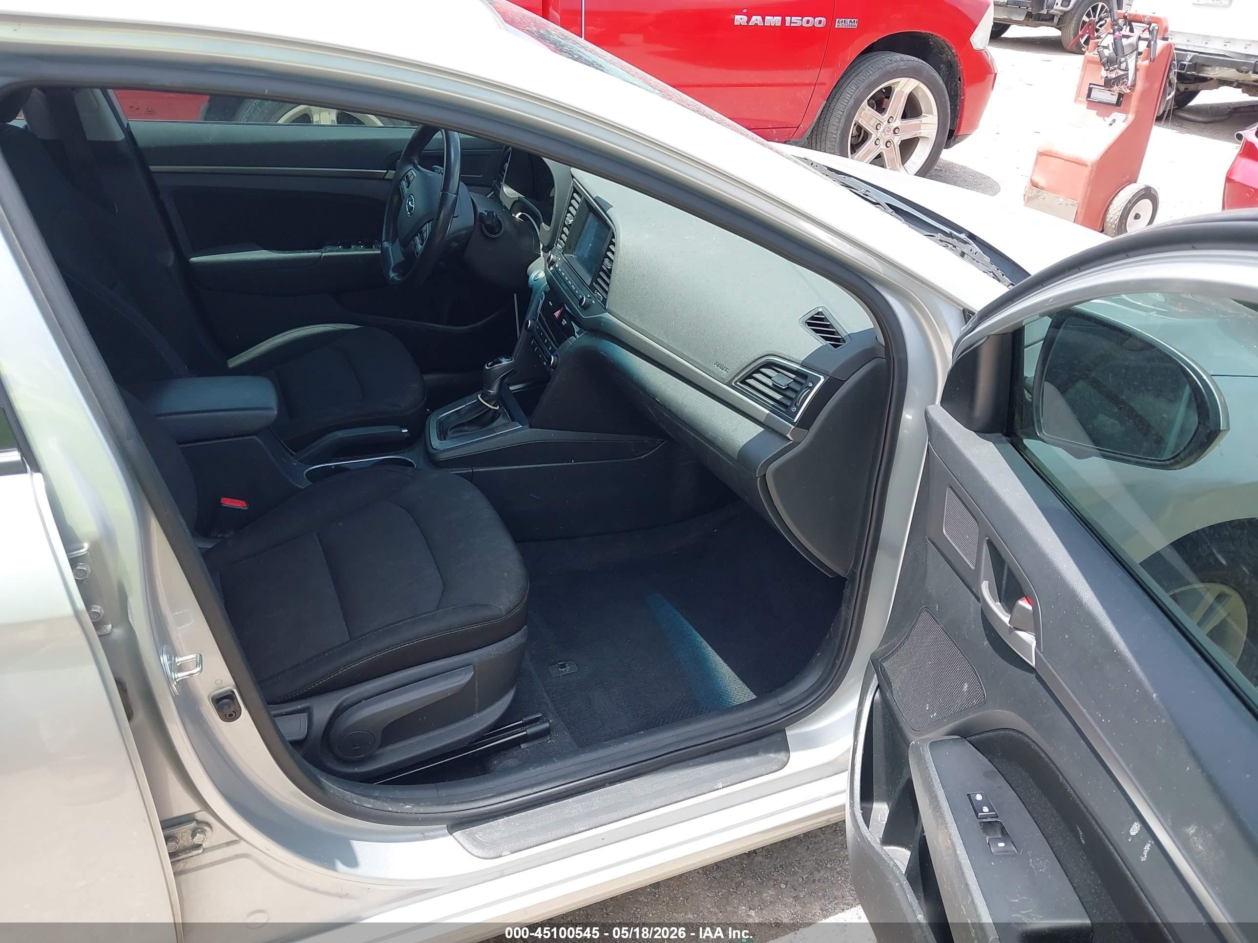 2018 Hyundai Elantra Value Edition Silver vin: 5NPD84LF6JH313365