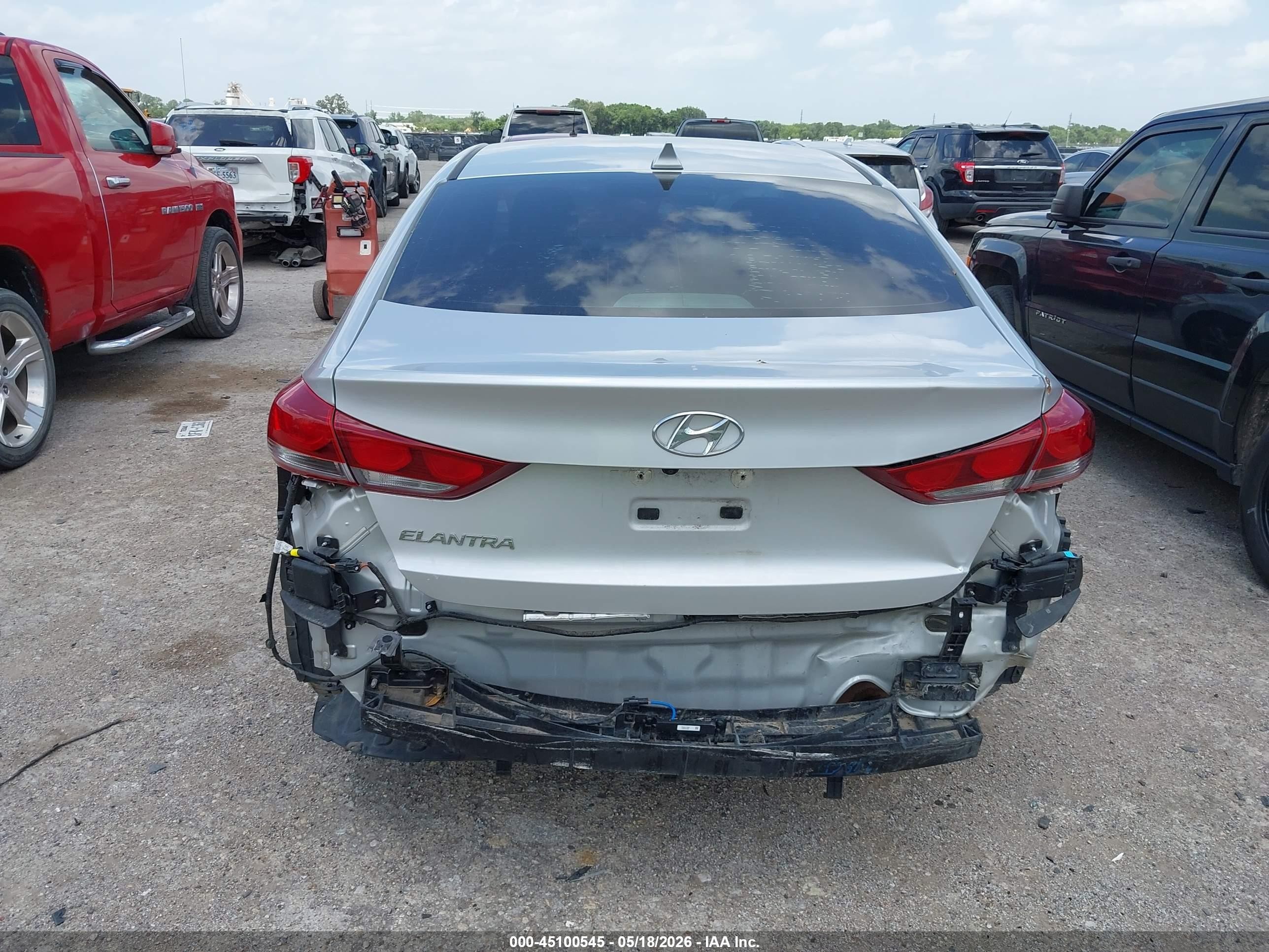 2018 Hyundai Elantra Value Edition Silver vin: 5NPD84LF6JH313365