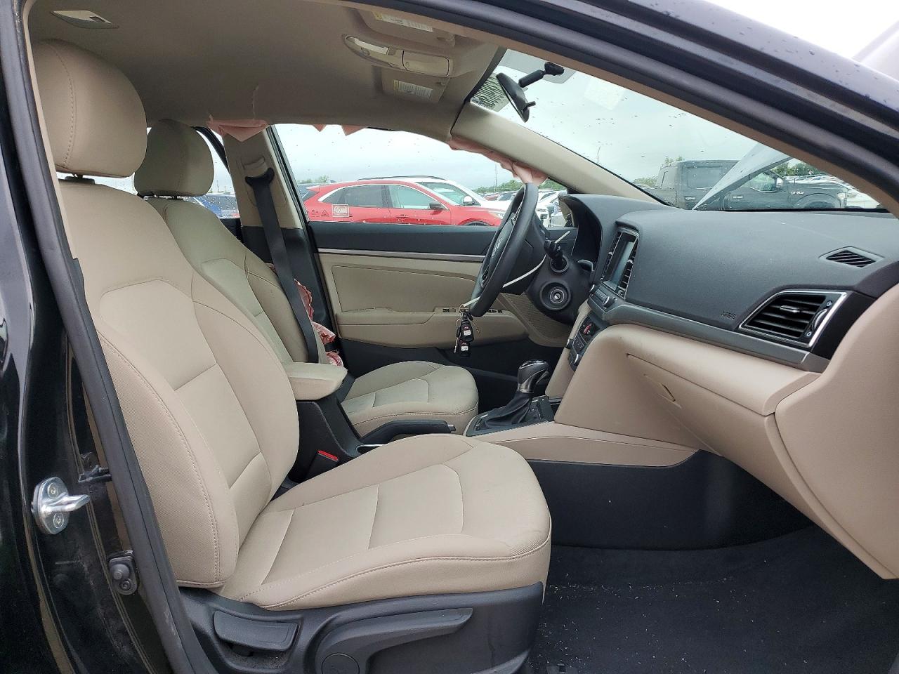 2018 Hyundai Elantra Sel Черный vin: 5NPD84LF6JH377891