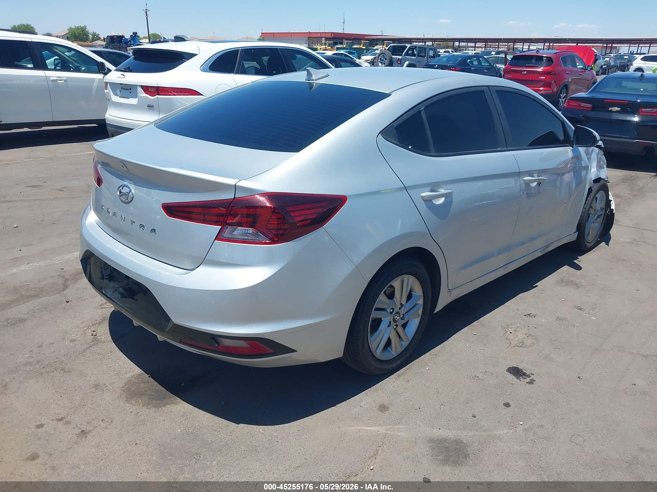 2019 Hyundai Elantra Sel Серебряный vin: 5NPD84LF6KH403195