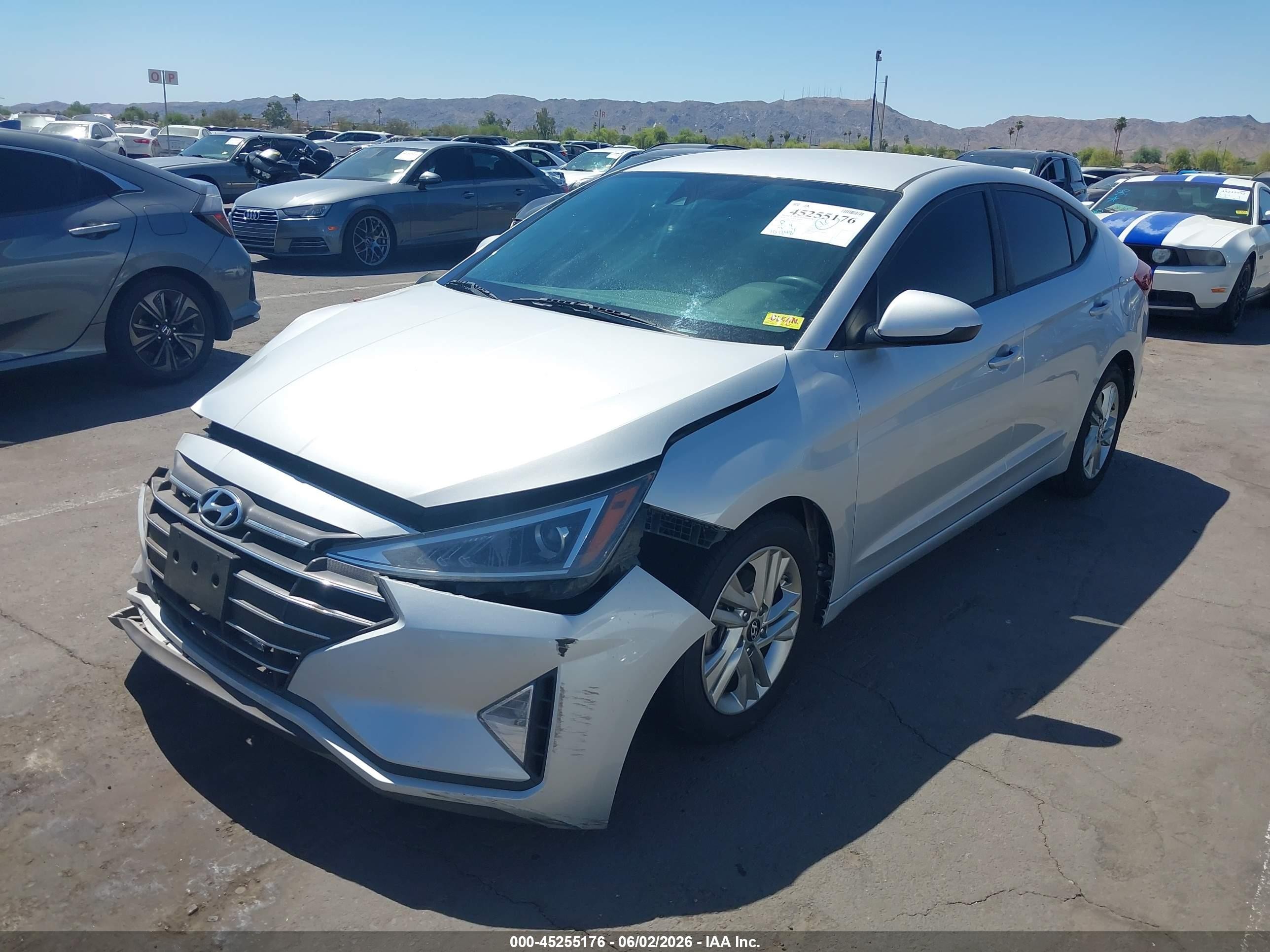 2019 Hyundai Elantra Sel Серебряный vin: 5NPD84LF6KH403195