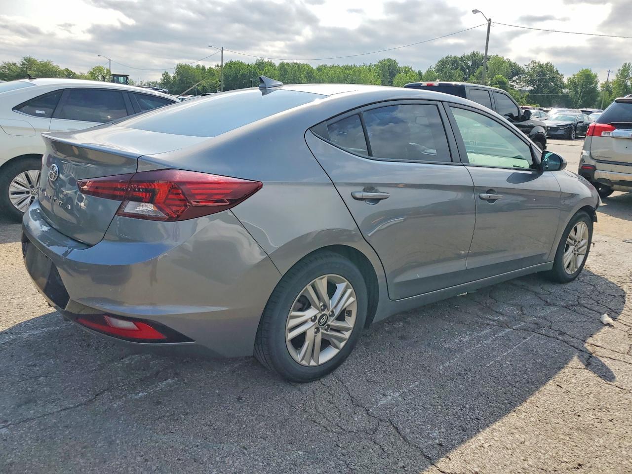 2019 Hyundai Elantra Value Edition Gray vin: 5NPD84LF6KH416058