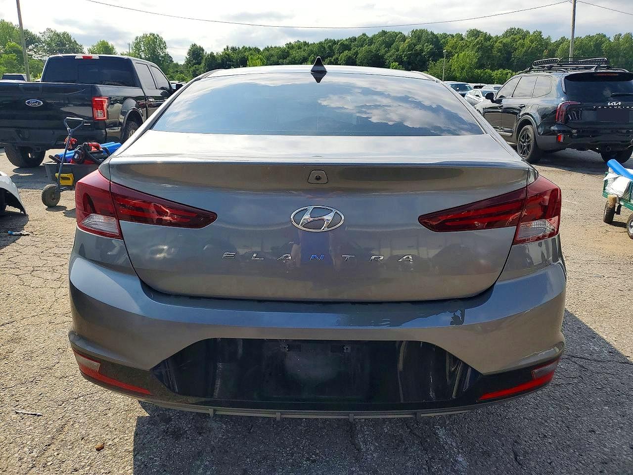 2019 Hyundai Elantra Value Edition Gray vin: 5NPD84LF6KH416058