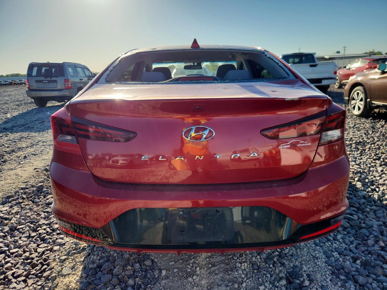 2020 Hyundai Elantra Sel Red vin: 5NPD84LF6LH536637