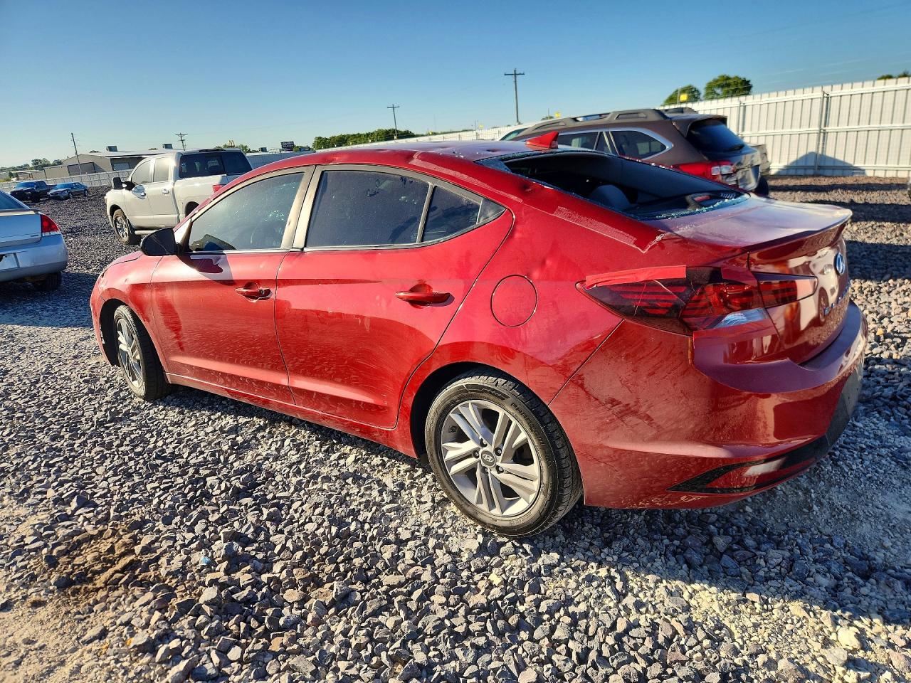 2020 Hyundai Elantra Sel Red vin: 5NPD84LF6LH536637