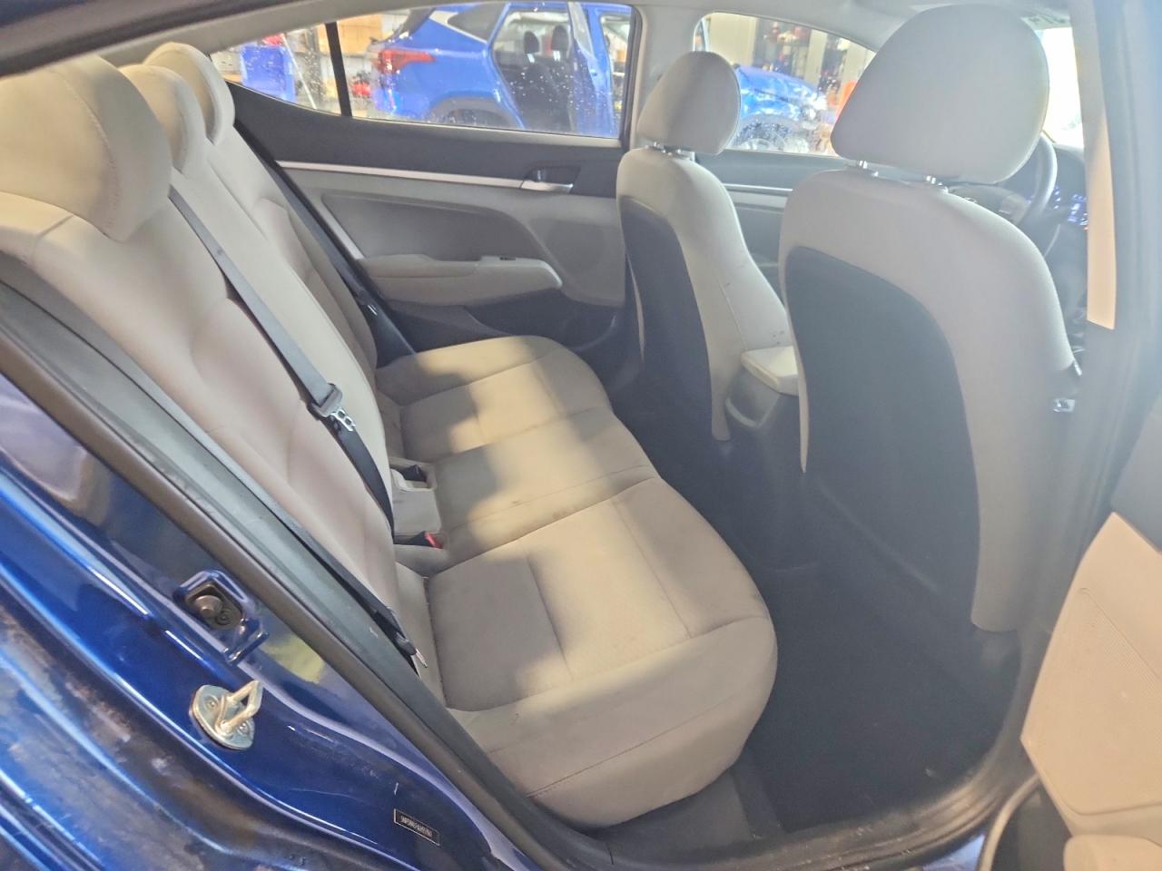 2020 Hyundai Elantra Sel Blue vin: 5NPD84LF6LH557861
