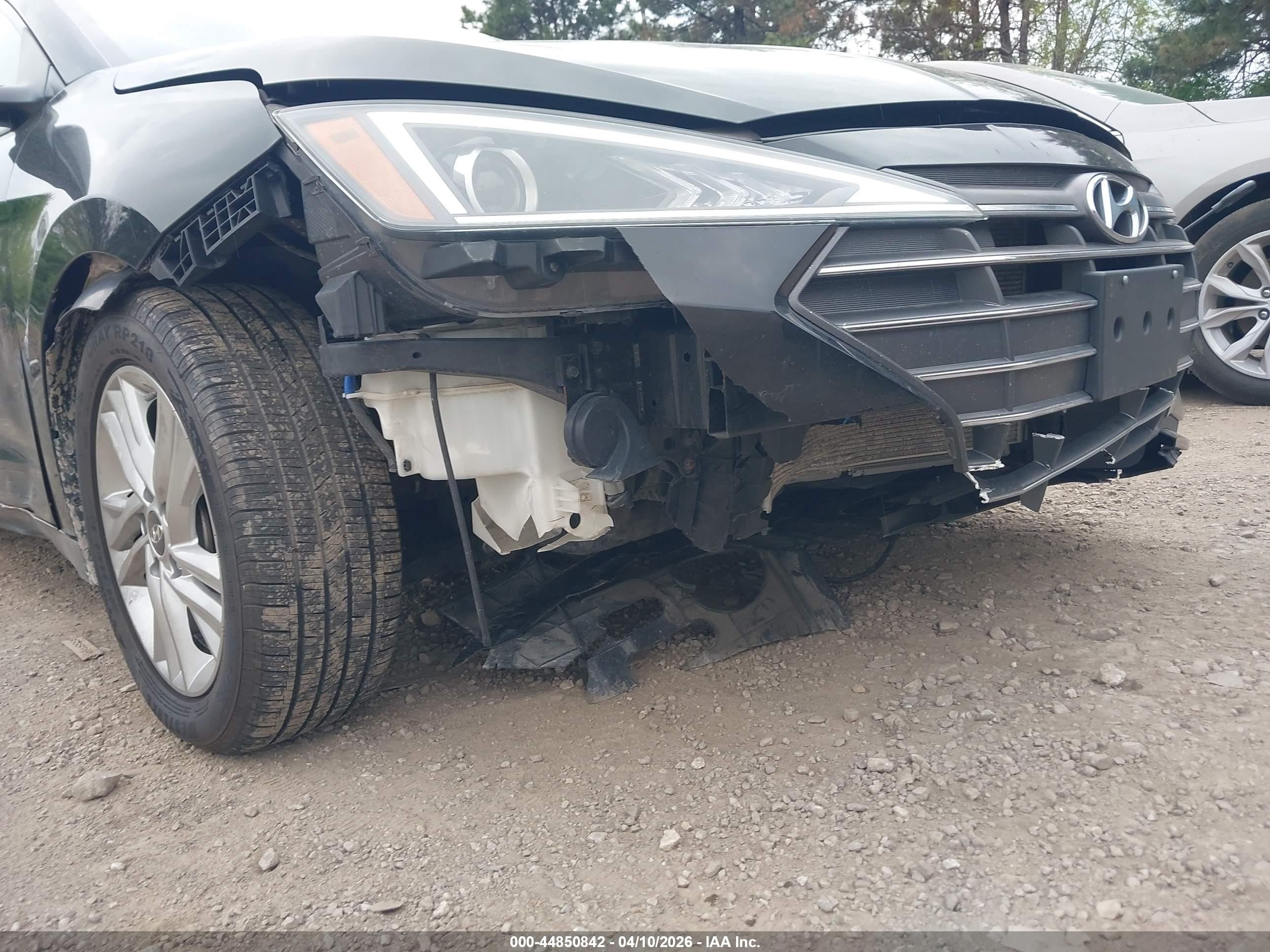 2020 Hyundai Elantra Sel Black vin: 5NPD84LF6LH568620