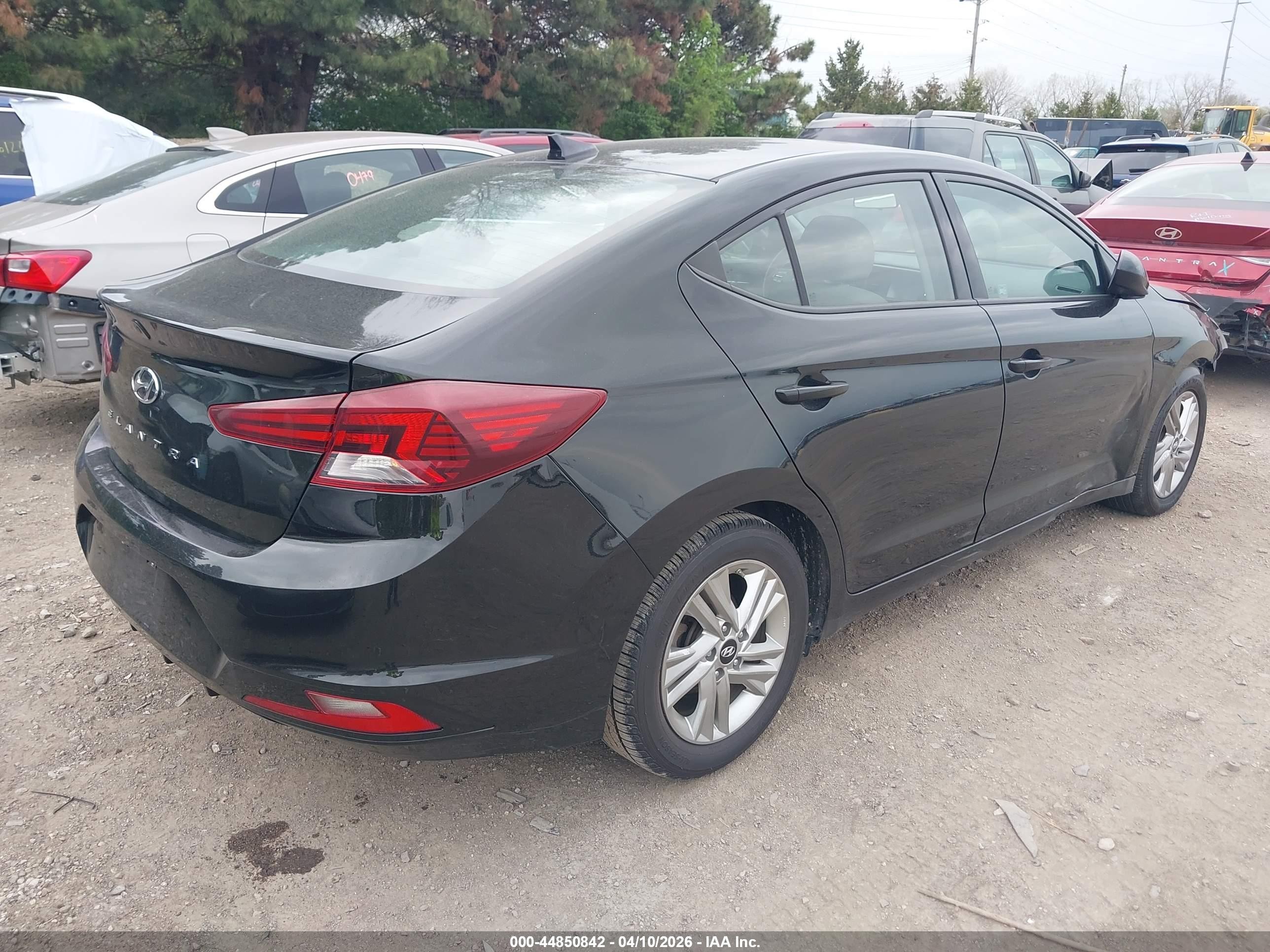 2020 Hyundai Elantra Sel Black vin: 5NPD84LF6LH568620