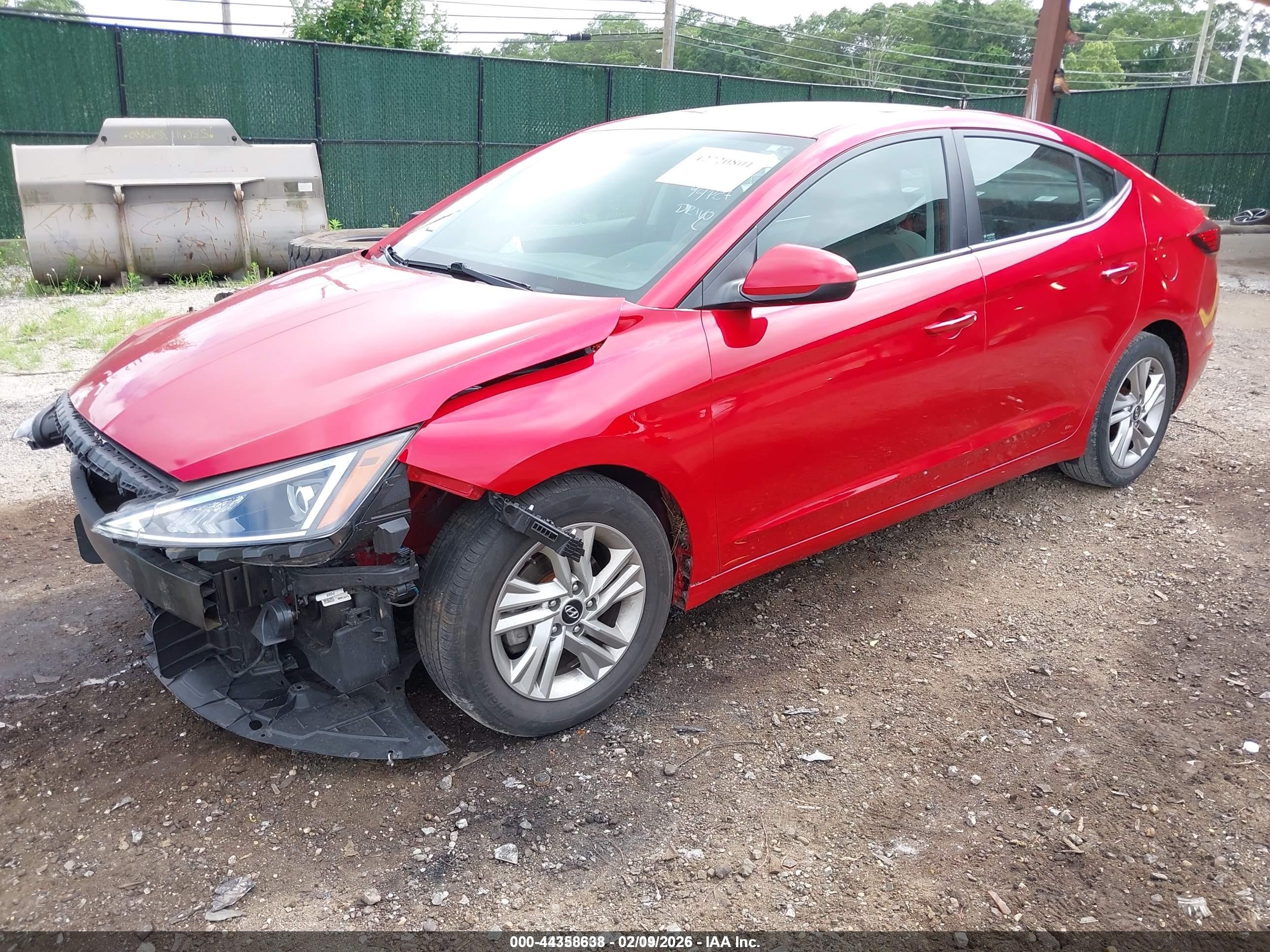 2020 Hyundai Elantra Sel Red vin: 5NPD84LF6LH568777