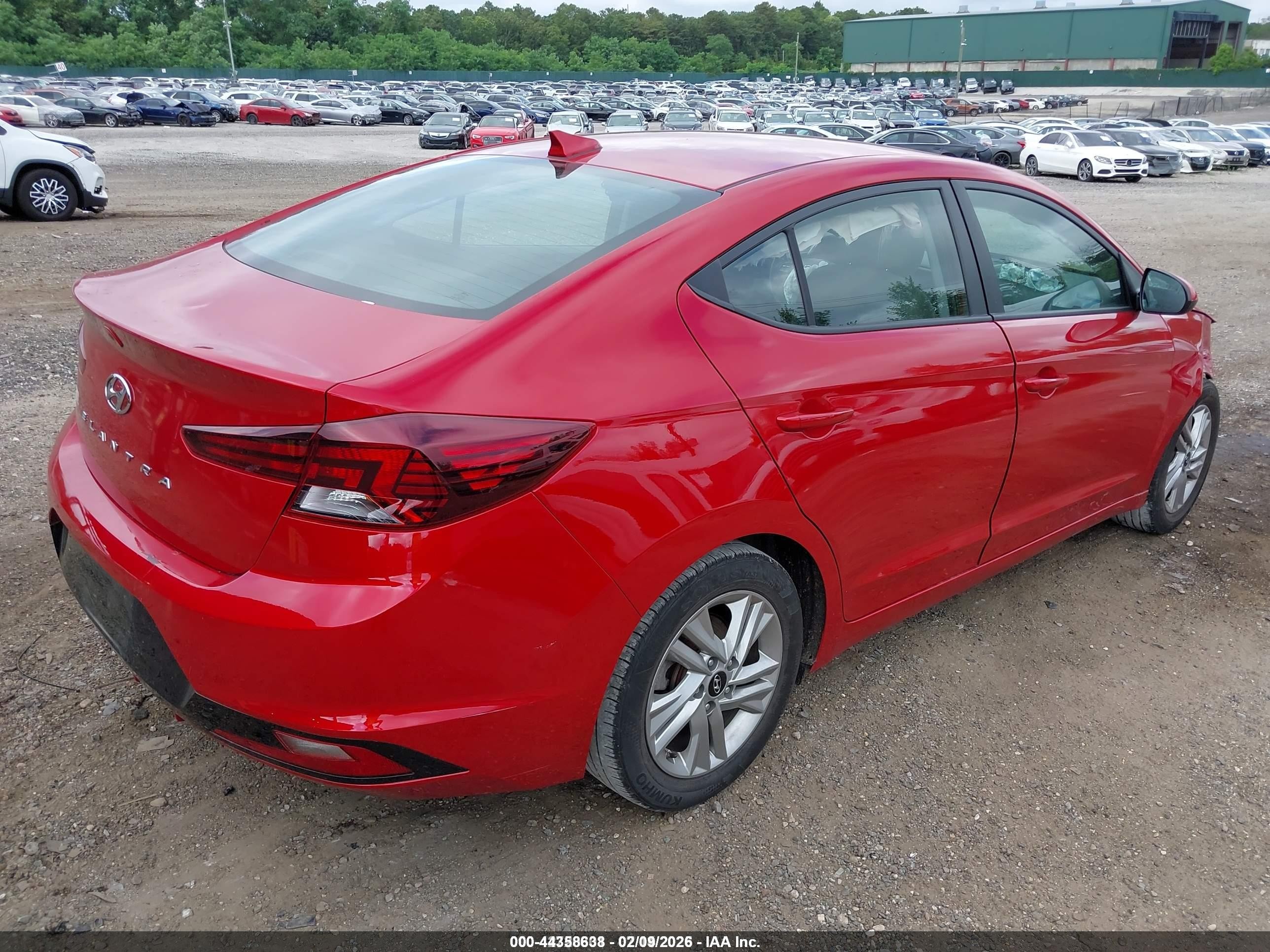 2020 Hyundai Elantra Sel Red vin: 5NPD84LF6LH568777