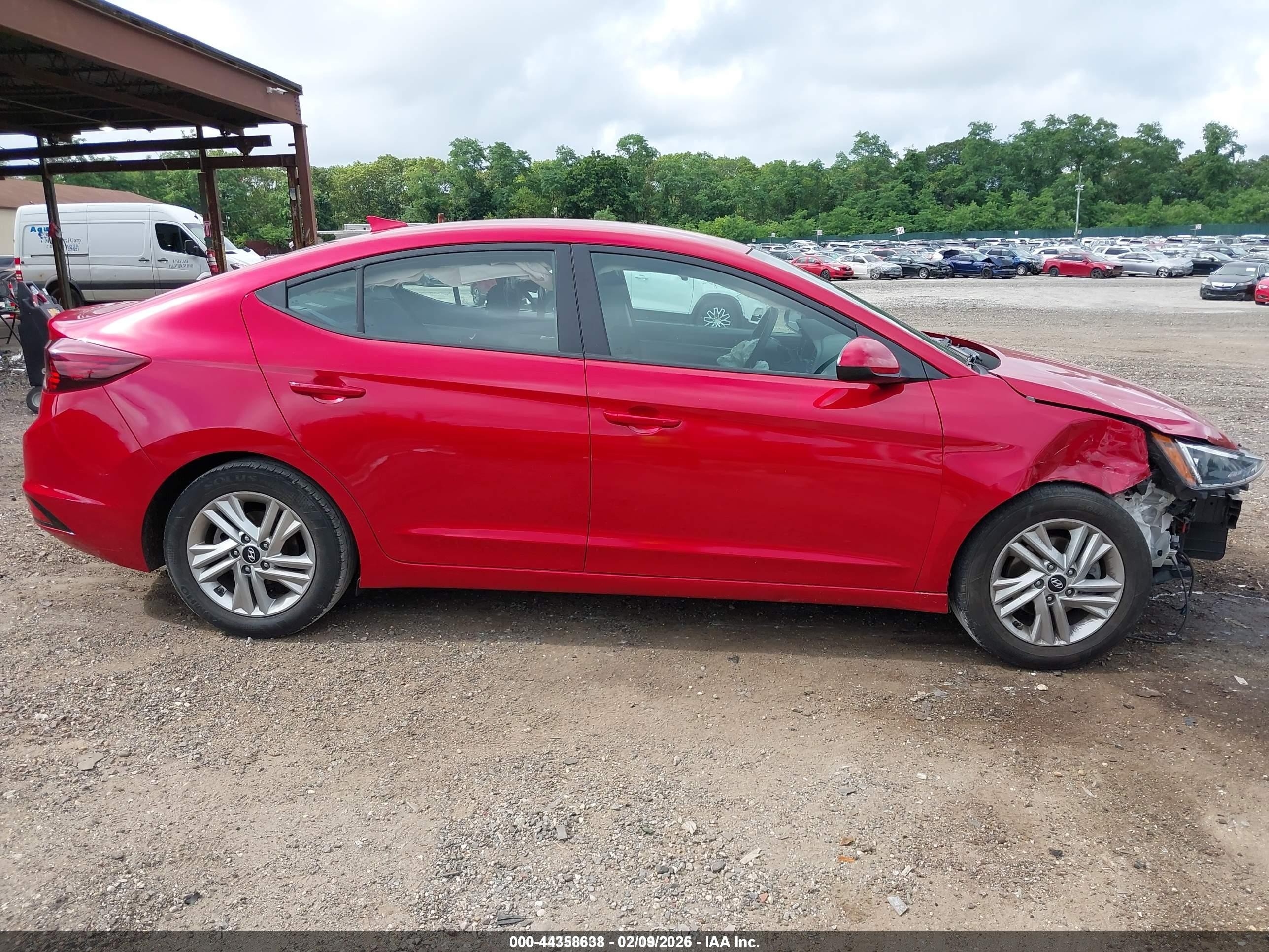 2020 Hyundai Elantra Sel Red vin: 5NPD84LF6LH568777