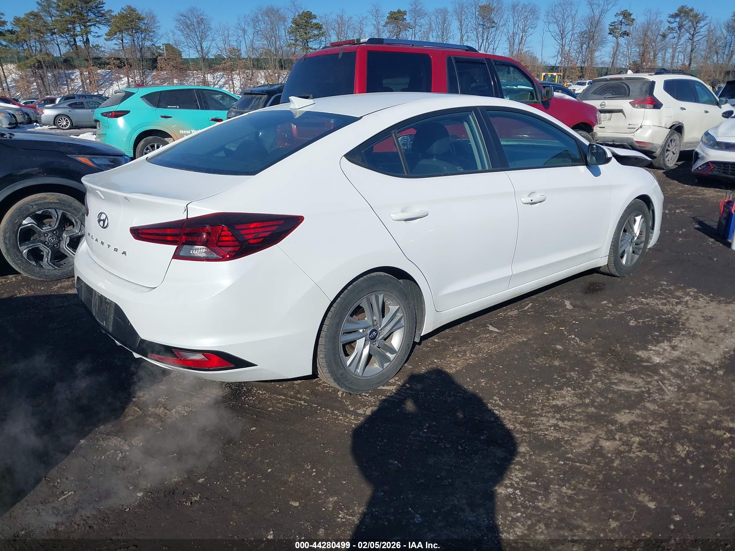 2020 Hyundai Elantra Value Edition White vin: 5NPD84LF6LH600420