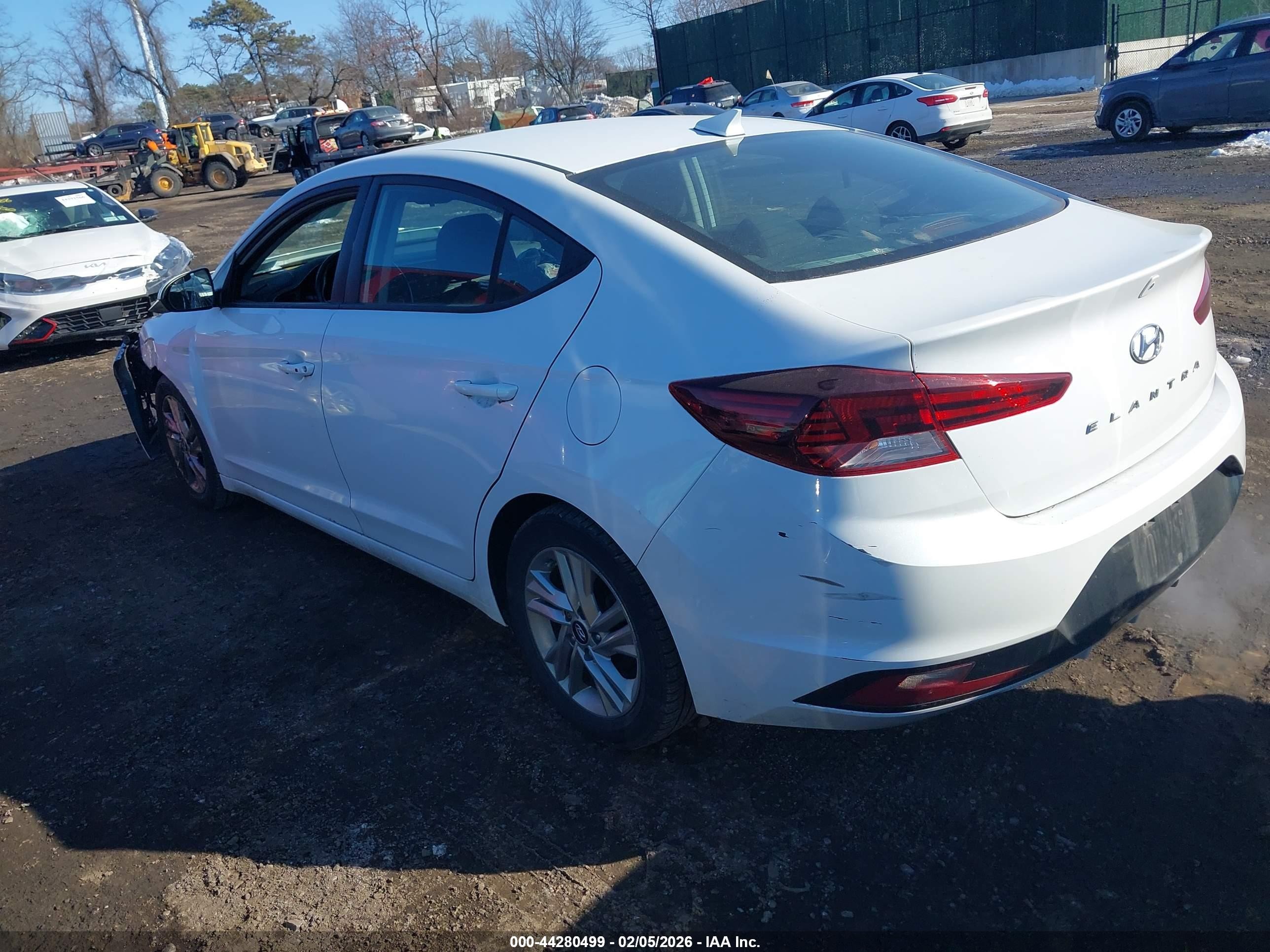 2020 Hyundai Elantra Value Edition White vin: 5NPD84LF6LH600420