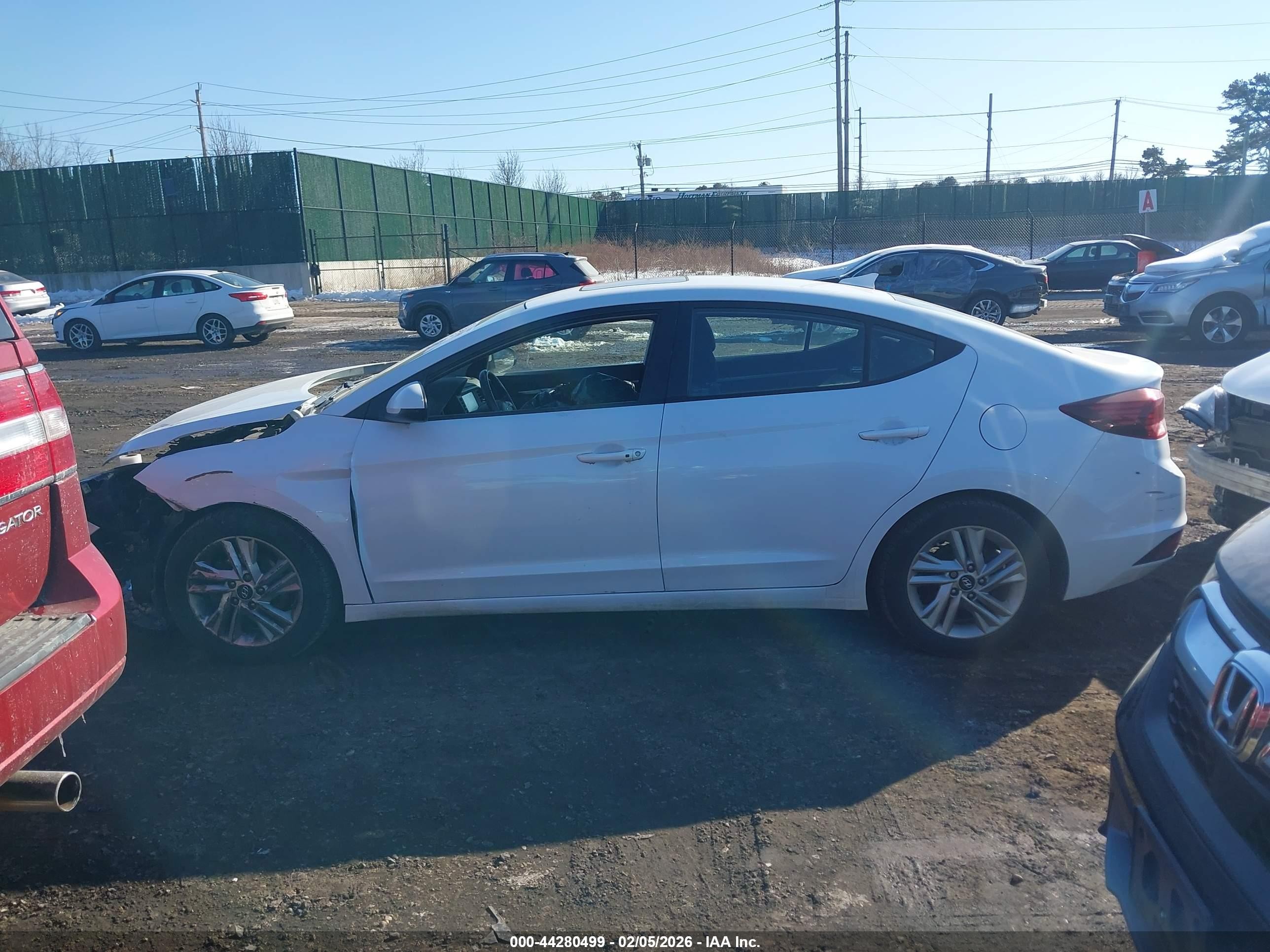 2020 Hyundai Elantra Value Edition White vin: 5NPD84LF6LH600420