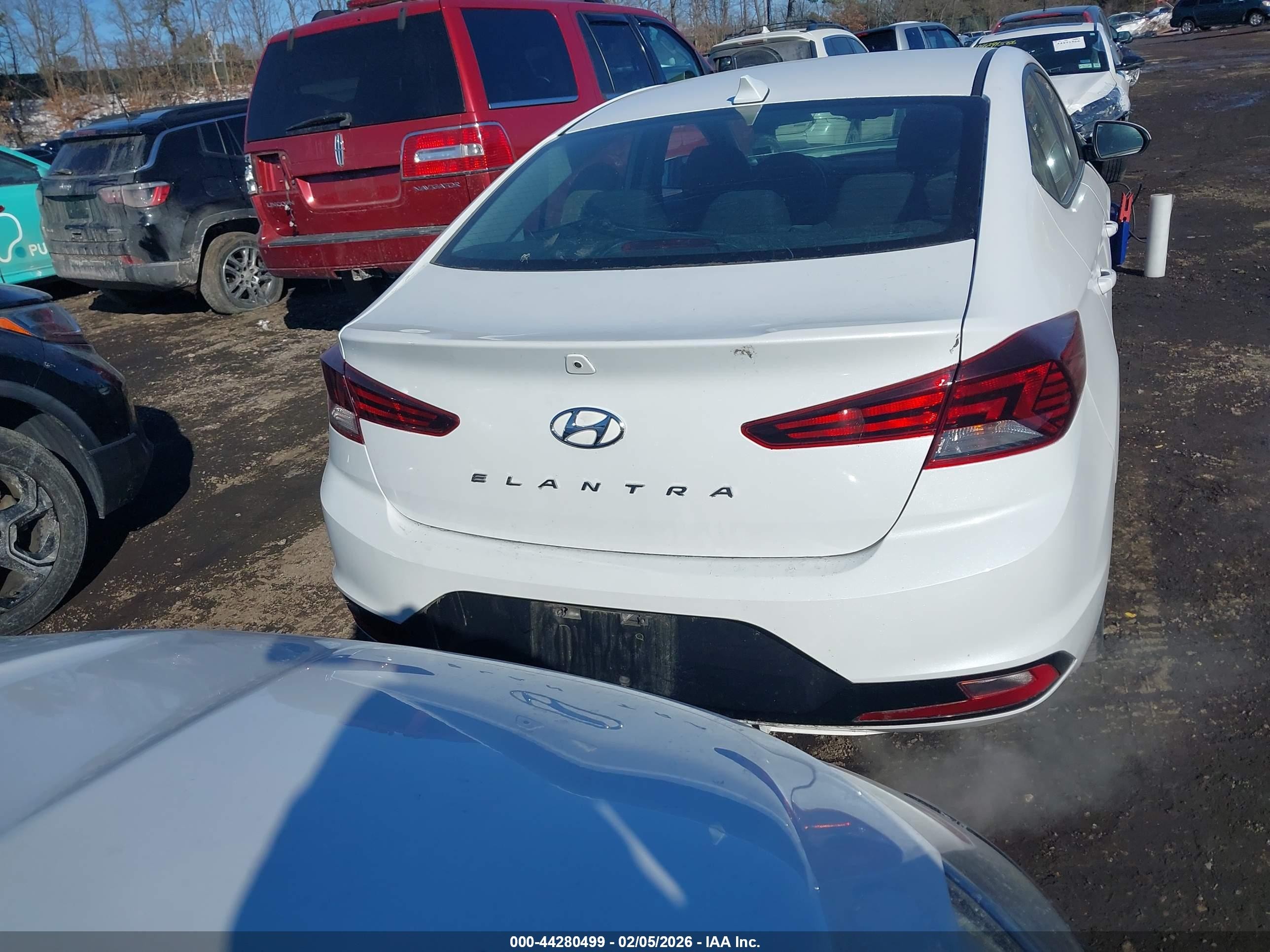 2020 Hyundai Elantra Value Edition White vin: 5NPD84LF6LH600420