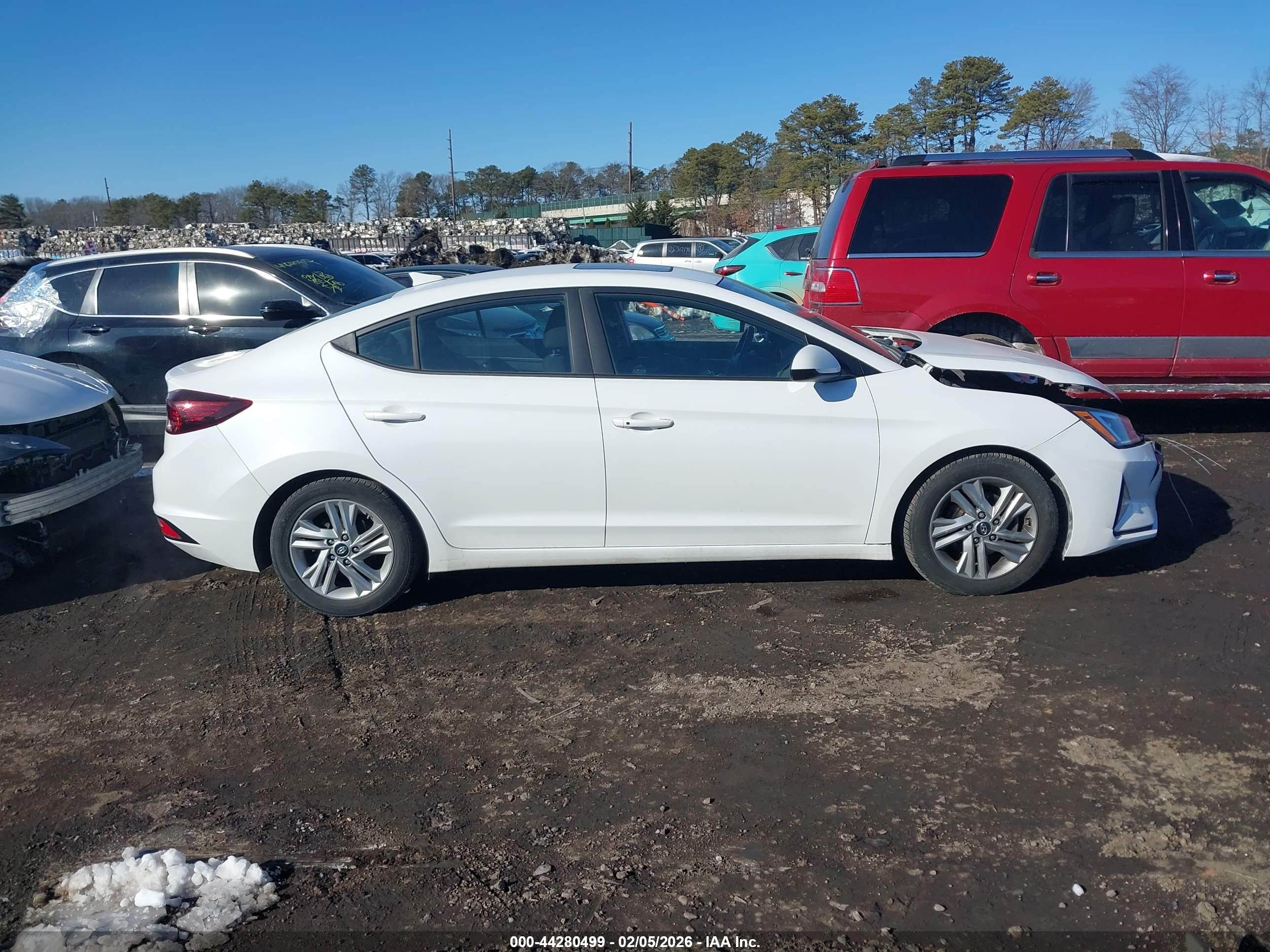 2020 Hyundai Elantra Value Edition White vin: 5NPD84LF6LH600420