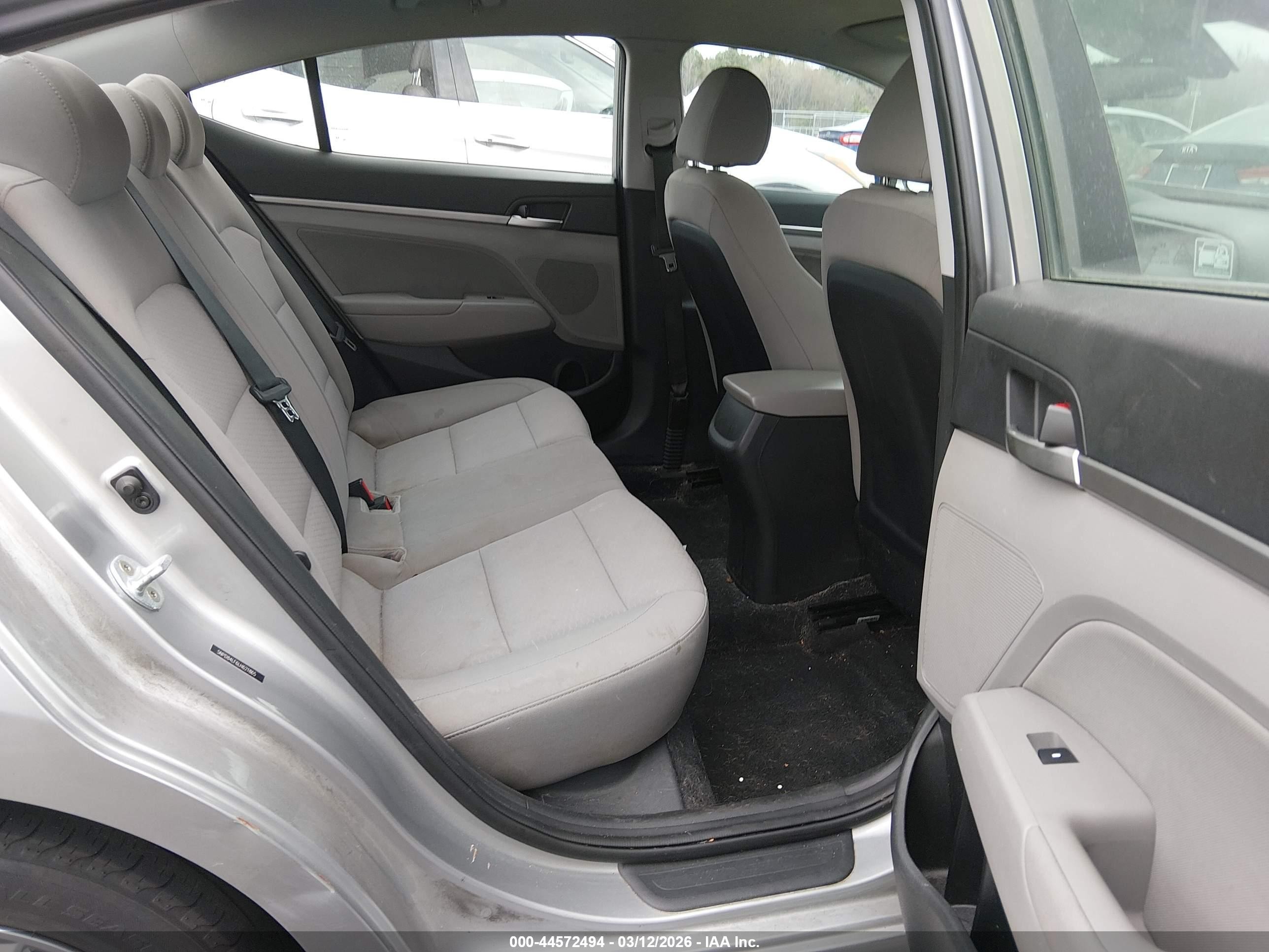 2020 Hyundai Elantra Sel Серебряный vin: 5NPD84LF6LH621865